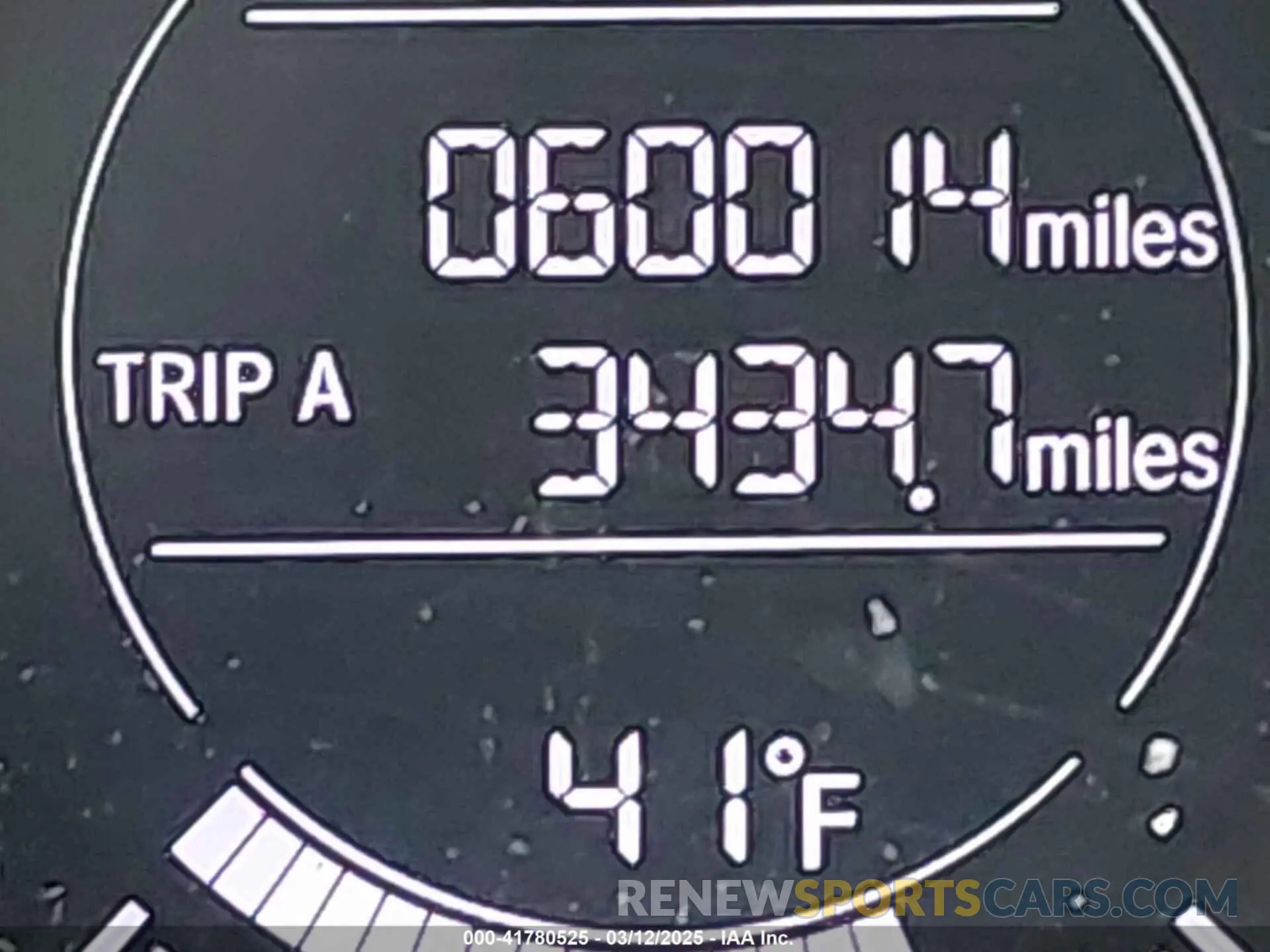 15 Photograph of a damaged car 3CZRU5H18KG706924 HONDA HR-V 2019
