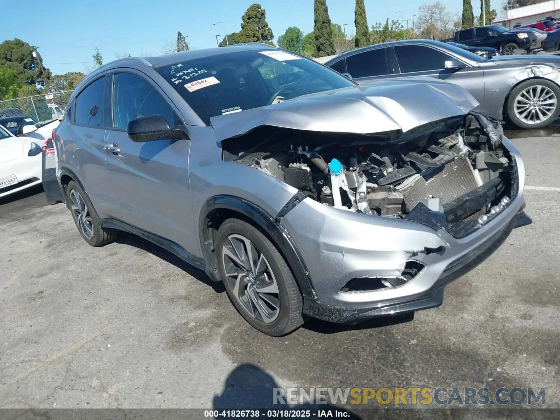 1 Photograph of a damaged car 3CZRU5H18KG707491 HONDA HR-V 2019