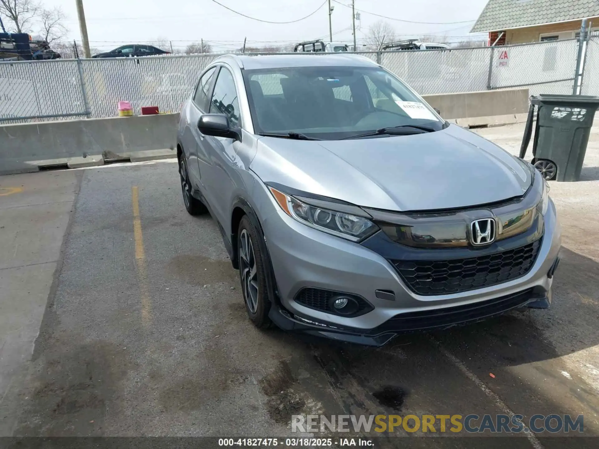 1 Photograph of a damaged car 3CZRU5H18KM730481 HONDA HR-V 2019