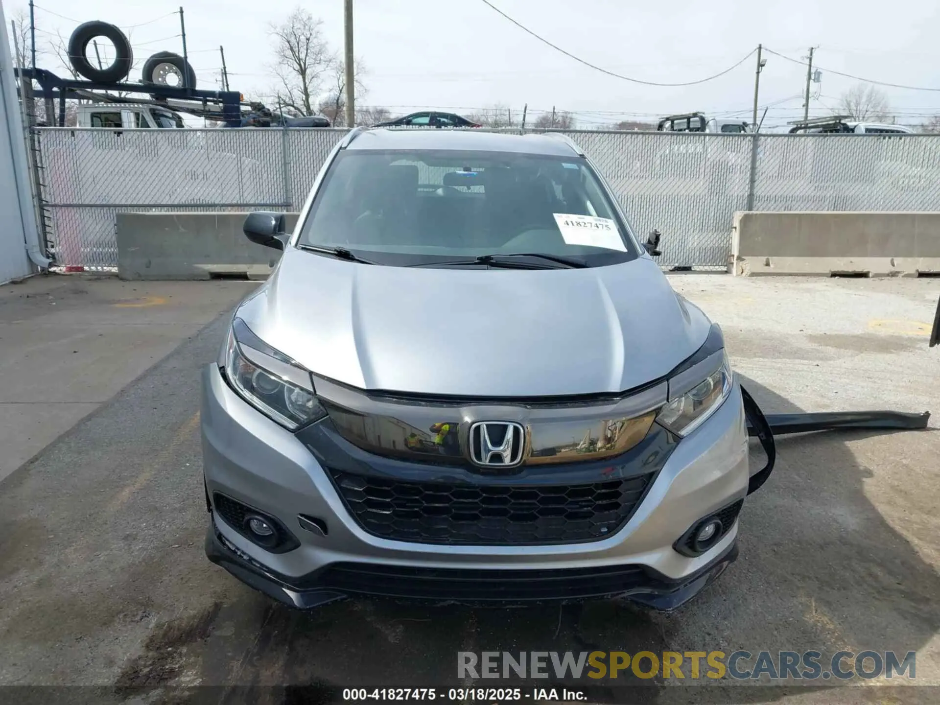 12 Photograph of a damaged car 3CZRU5H18KM730481 HONDA HR-V 2019