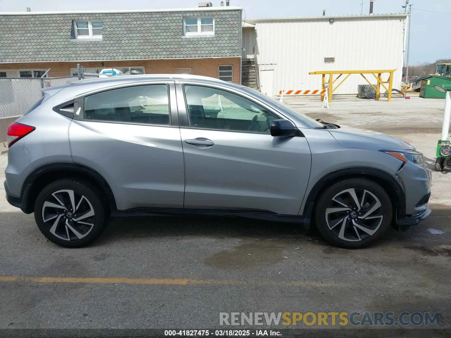 13 Photograph of a damaged car 3CZRU5H18KM730481 HONDA HR-V 2019