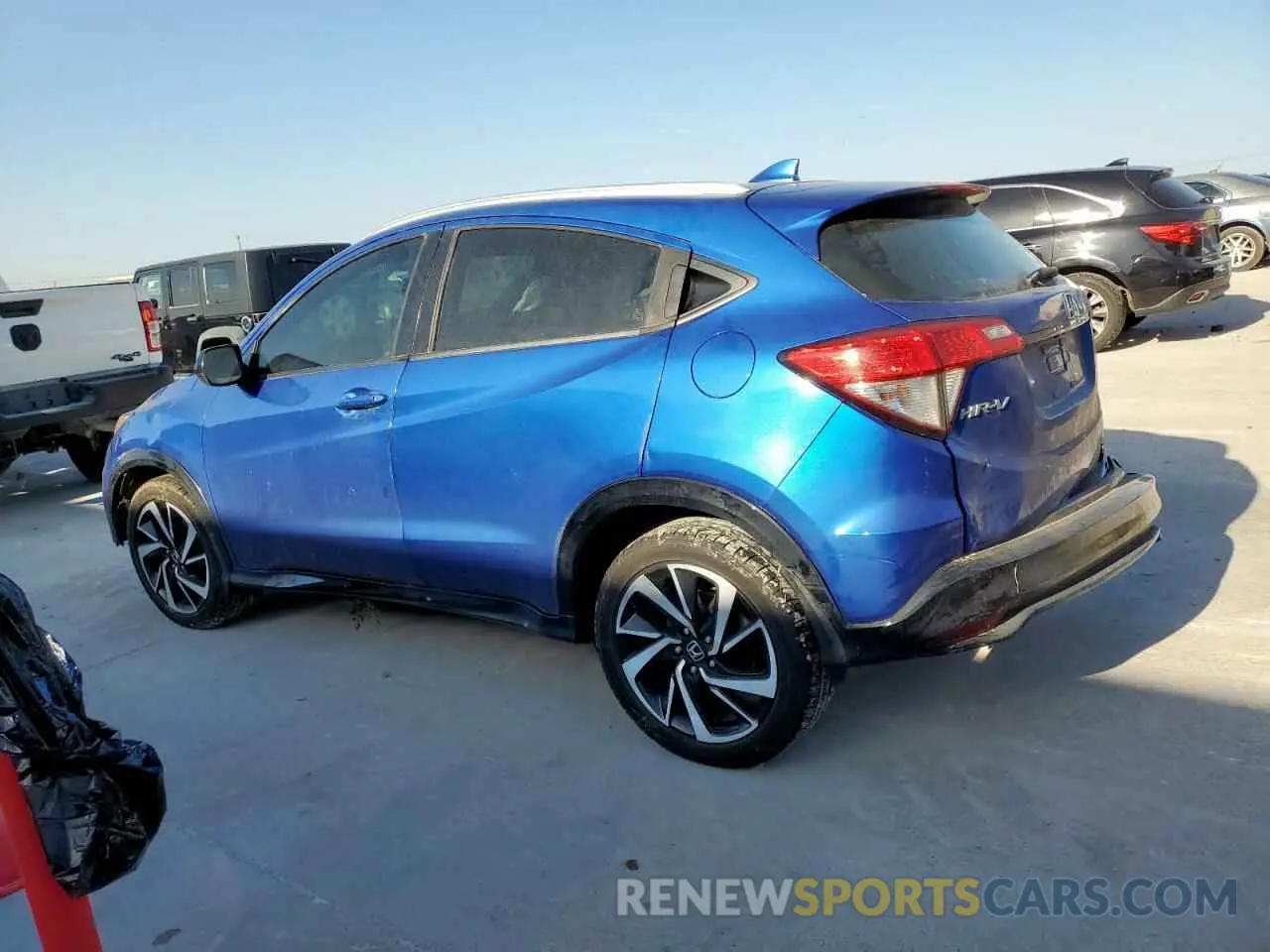 2 Photograph of a damaged car 3CZRU5H1XKG700378 HONDA HR-V 2019