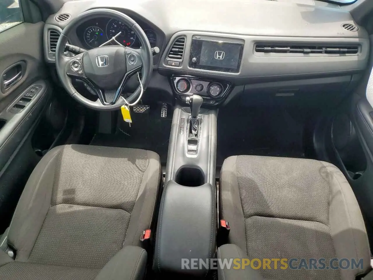 8 Photograph of a damaged car 3CZRU5H1XKG700378 HONDA HR-V 2019