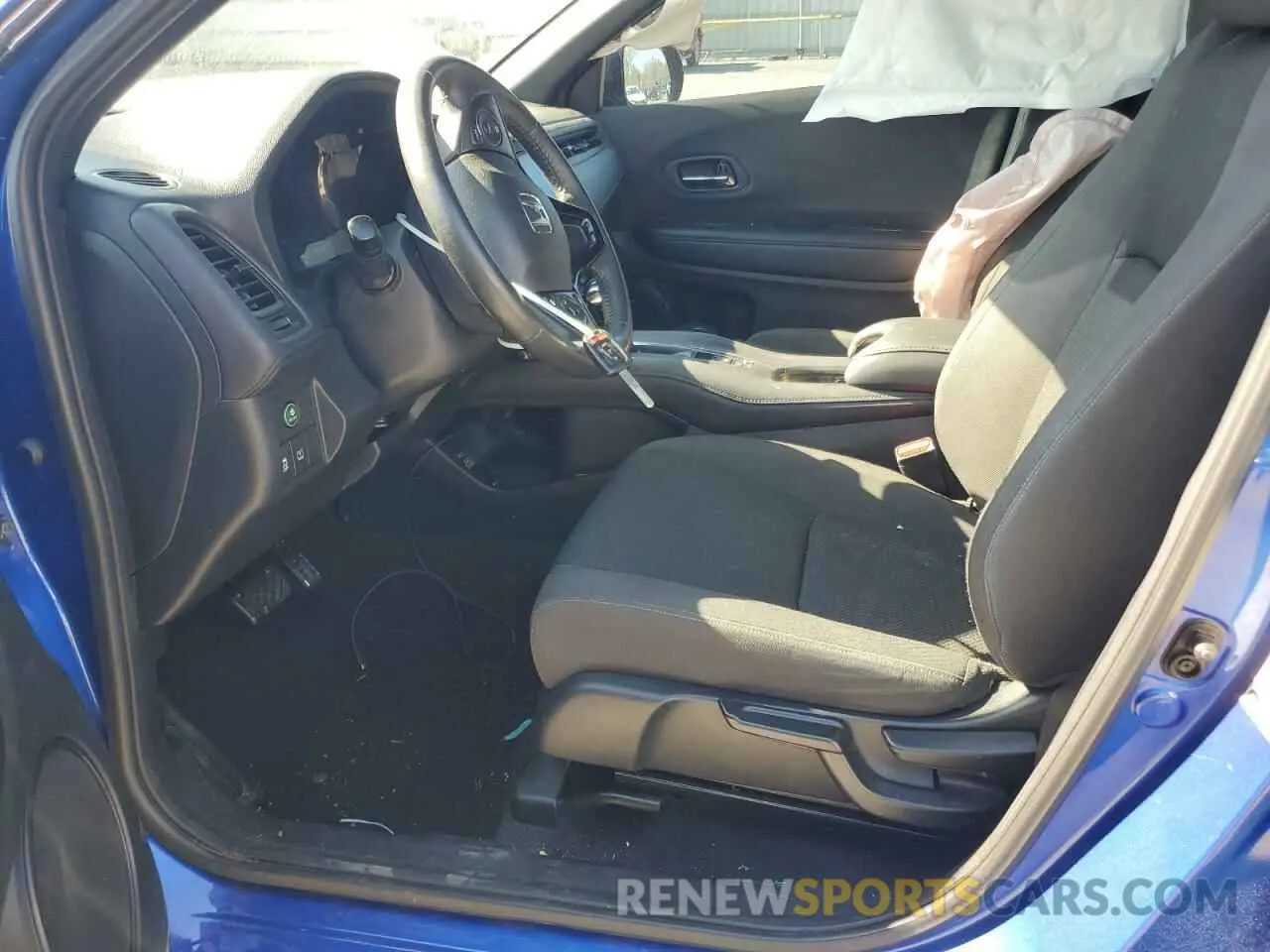 7 Photograph of a damaged car 3CZRU5H1XKG702194 HONDA HR-V 2019