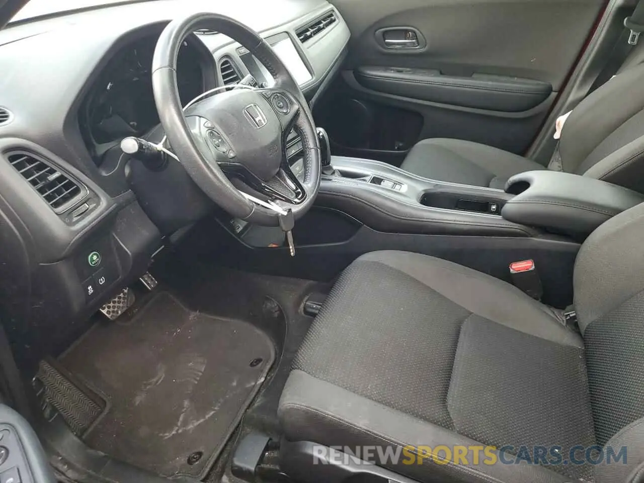 7 Photograph of a damaged car 3CZRU5H1XKG714037 HONDA HR-V 2019