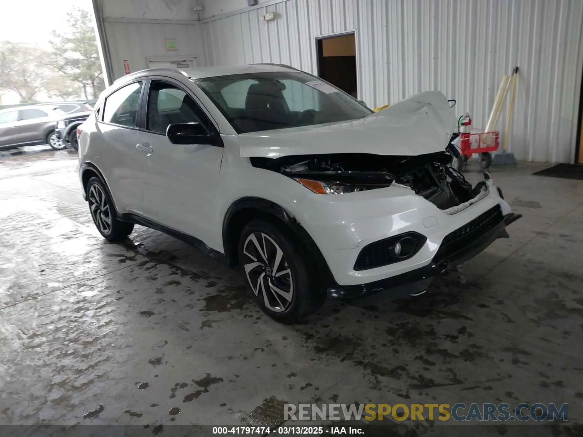 1 Photograph of a damaged car 3CZRU5H1XKM707526 HONDA HR-V 2019