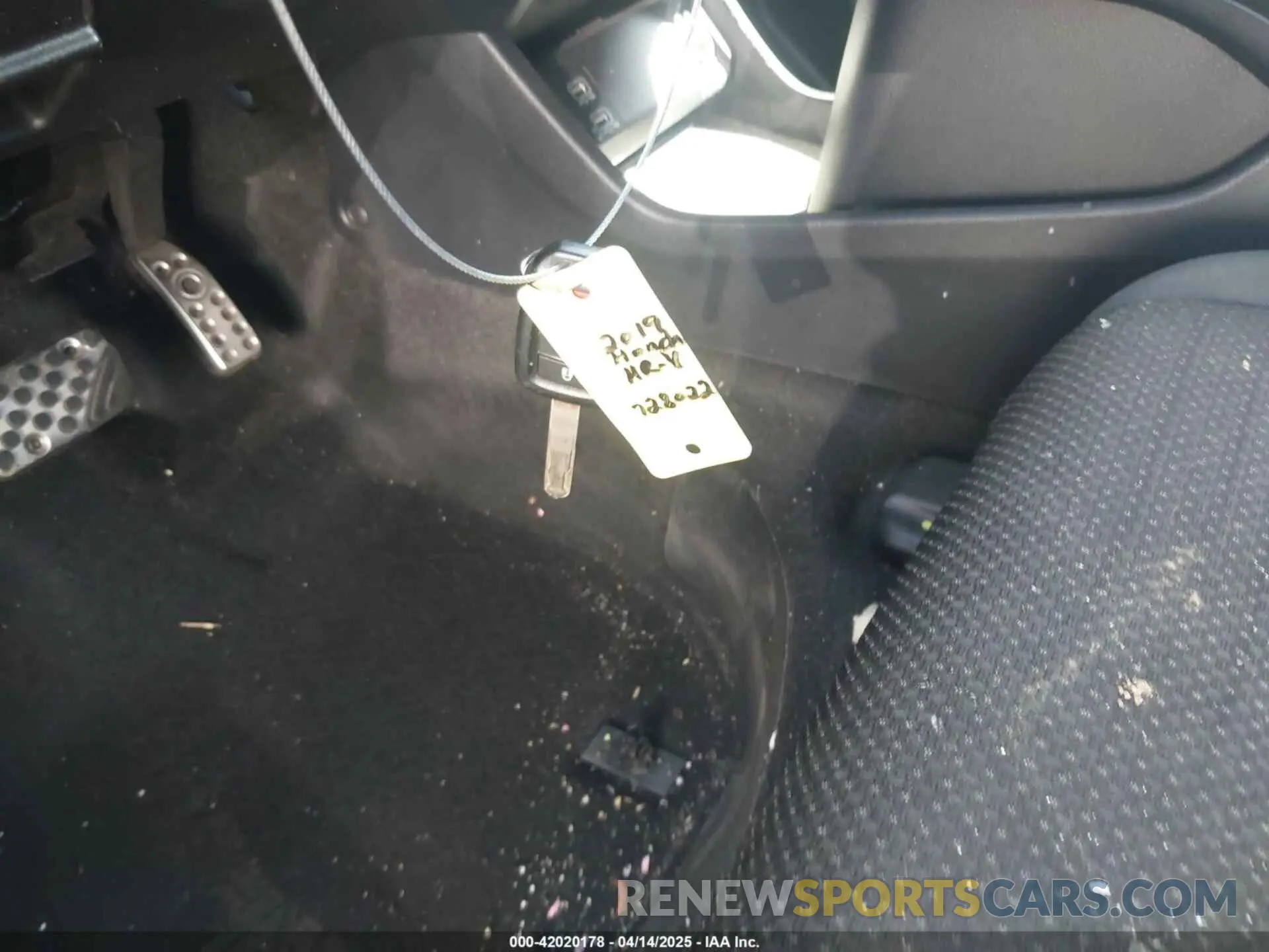11 Photograph of a damaged car 3CZRU5H1XKM728022 HONDA HR-V 2019