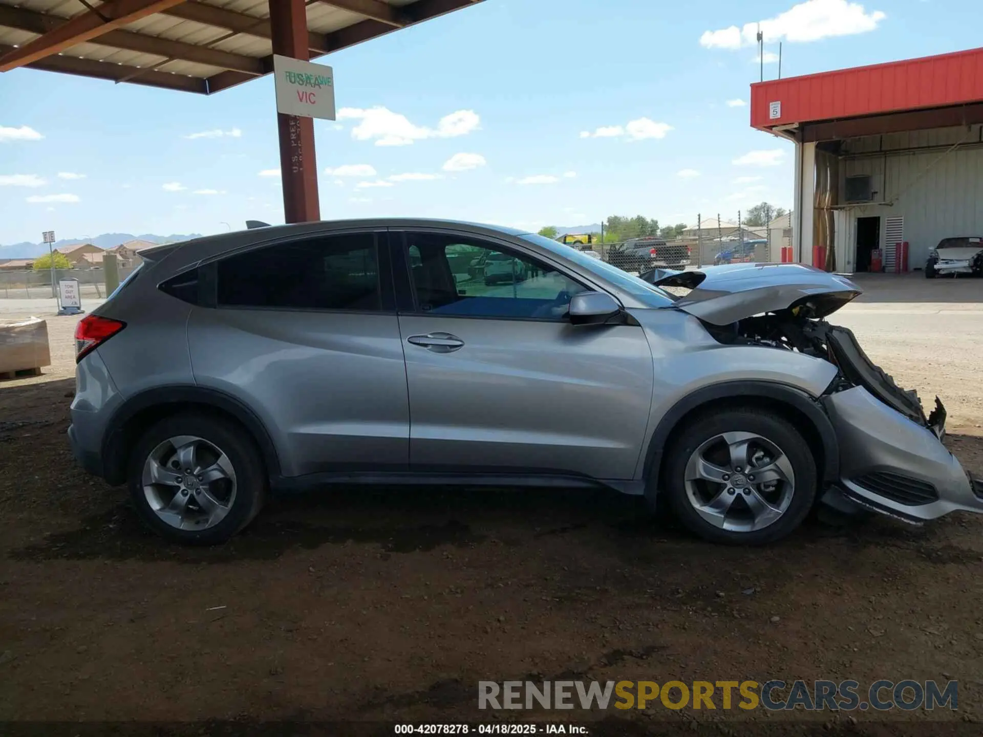 13 Photograph of a damaged car 3CZRU5H32KG701297 HONDA HR-V 2019