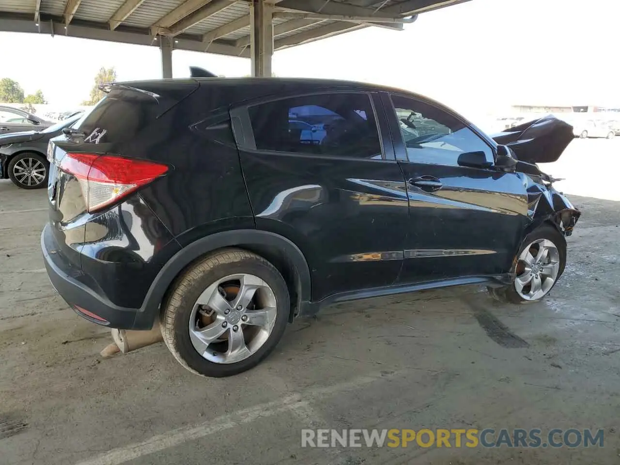 3 Photograph of a damaged car 3CZRU5H32KM706405 HONDA HR-V 2019