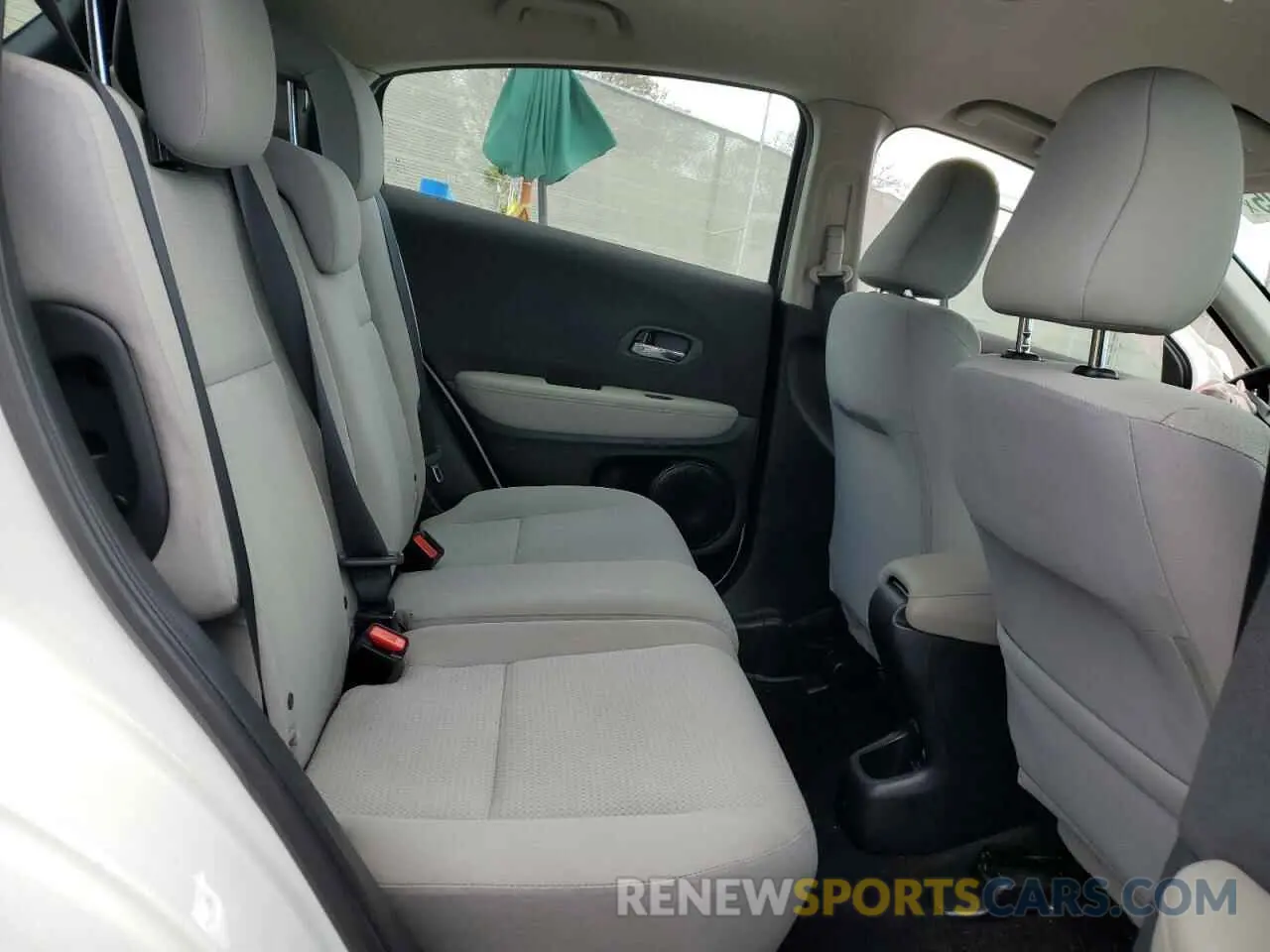 11 Photograph of a damaged car 3CZRU5H32KM707473 HONDA HR-V 2019