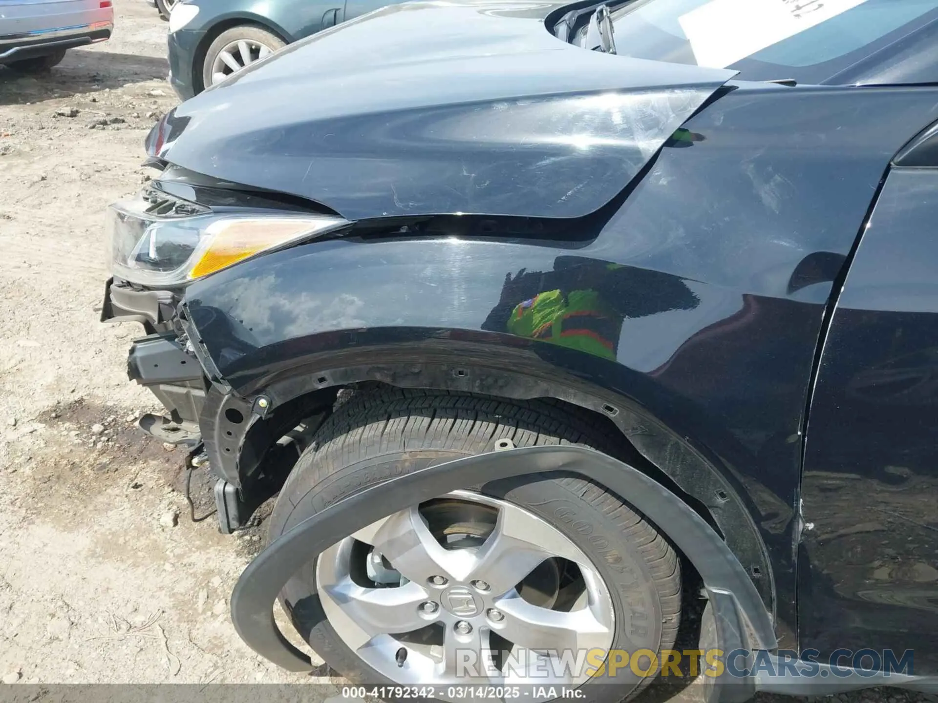 6 Photograph of a damaged car 3CZRU5H33KG709036 HONDA HR-V 2019