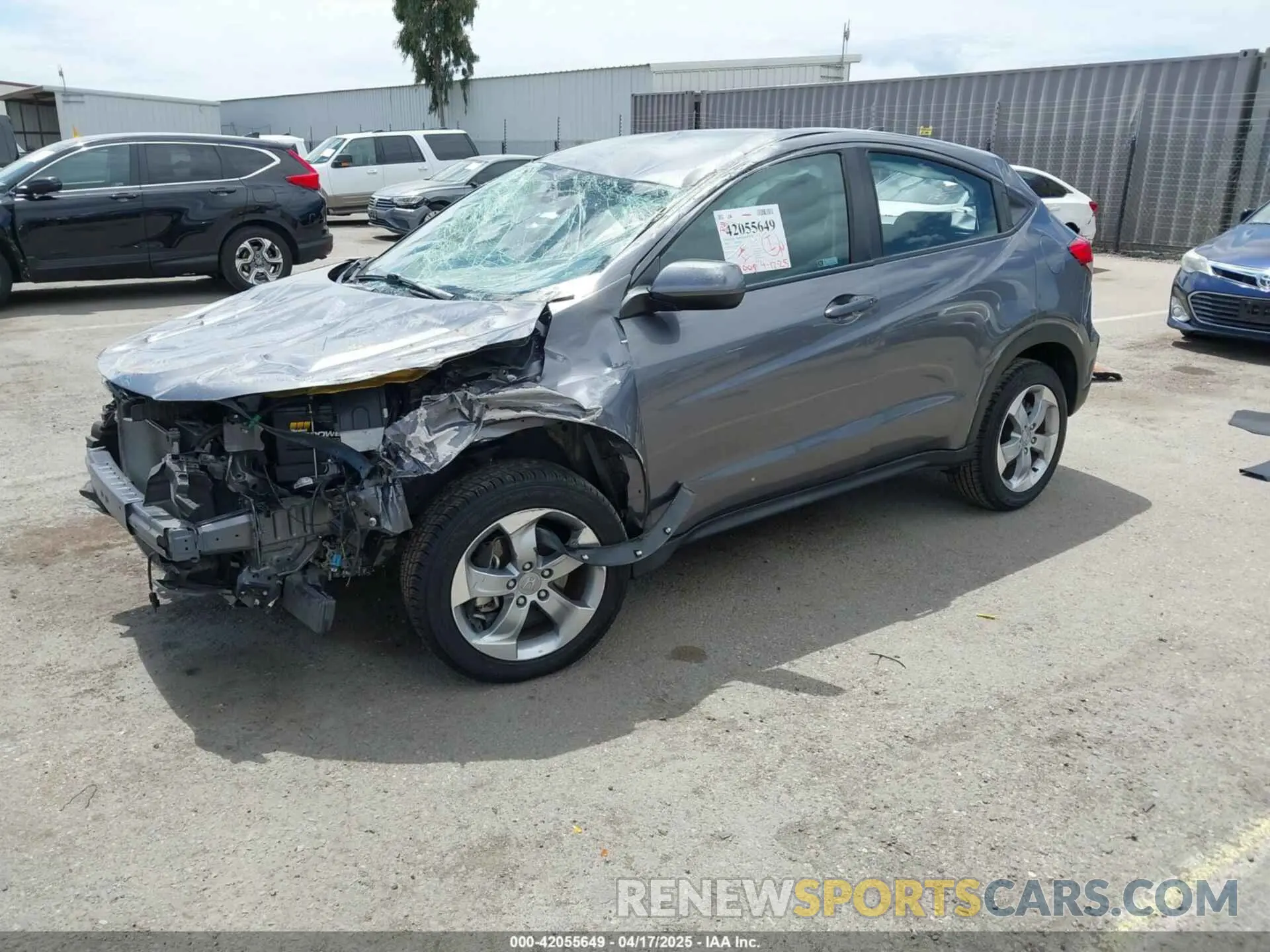 2 Photograph of a damaged car 3CZRU5H33KG714592 HONDA HR-V 2019