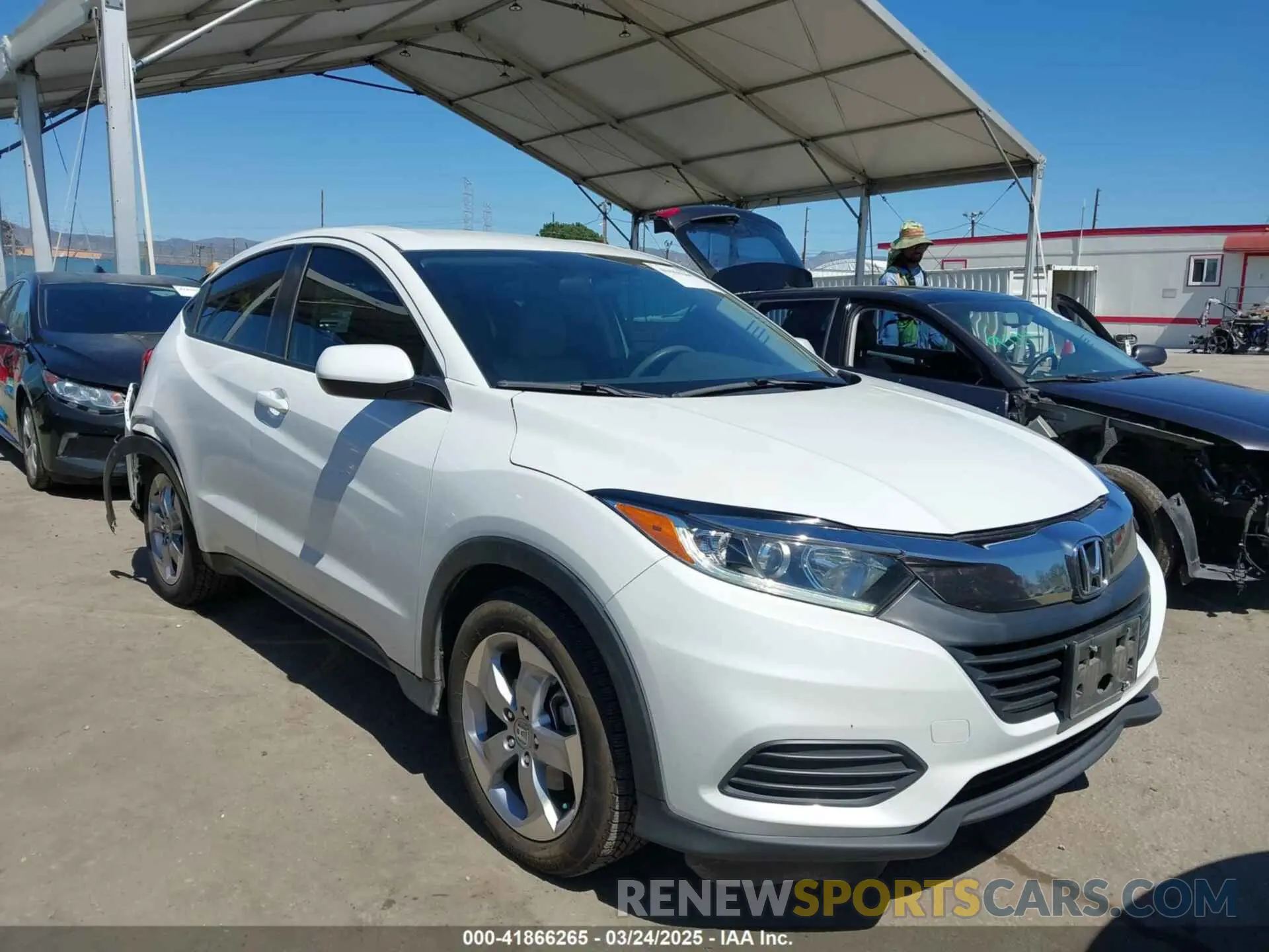 1 Photograph of a damaged car 3CZRU5H33KM730714 HONDA HR-V 2019