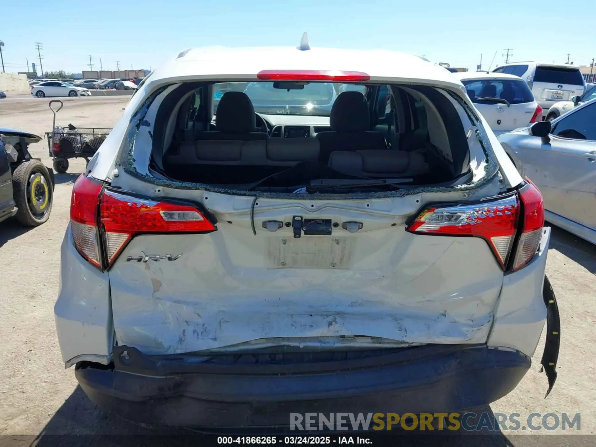 16 Photograph of a damaged car 3CZRU5H33KM730714 HONDA HR-V 2019