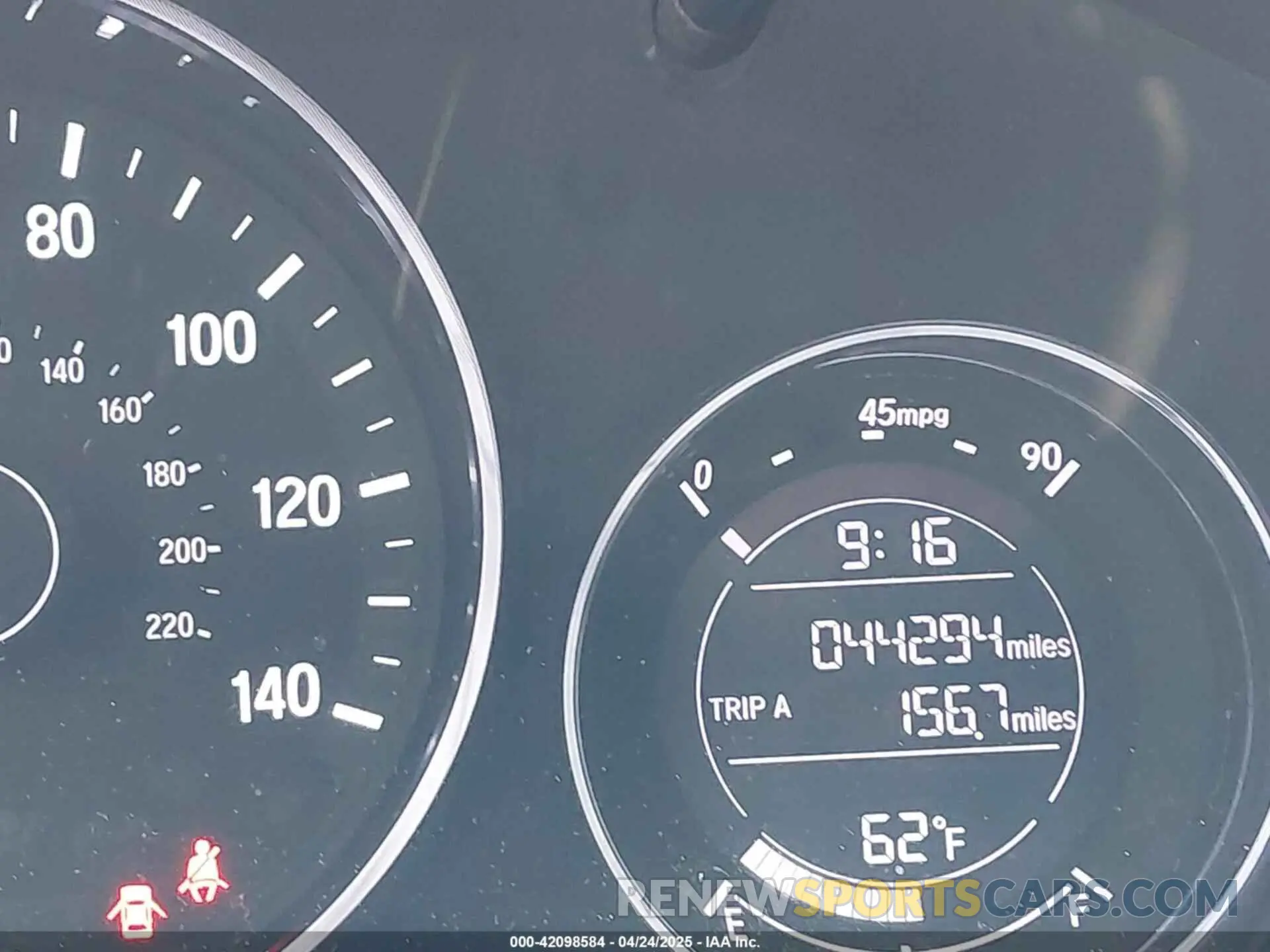 16 Photograph of a damaged car 3CZRU5H34KG702631 HONDA HR-V 2019