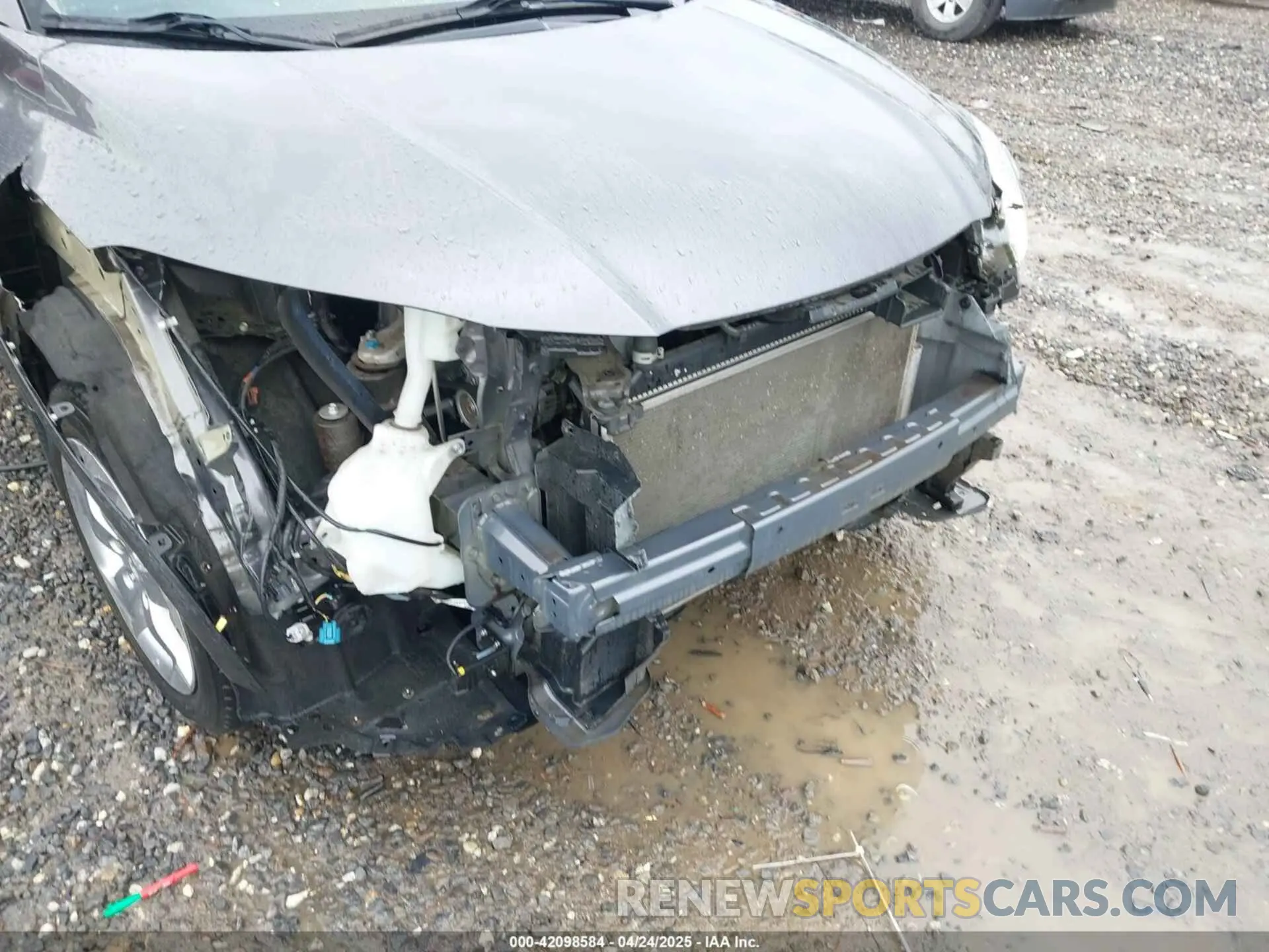 6 Photograph of a damaged car 3CZRU5H34KG702631 HONDA HR-V 2019