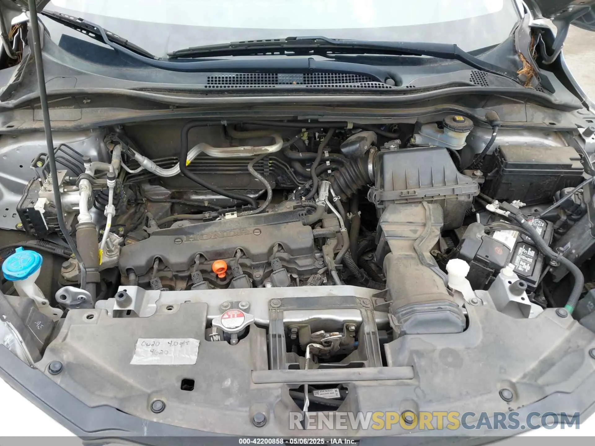 10 Photograph of a damaged car 3CZRU5H34KG712351 HONDA HR-V 2019