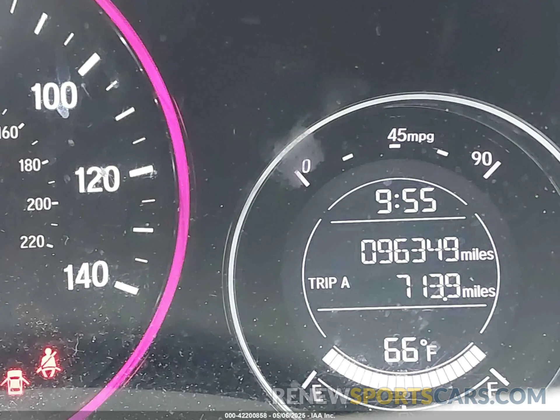 16 Photograph of a damaged car 3CZRU5H34KG712351 HONDA HR-V 2019