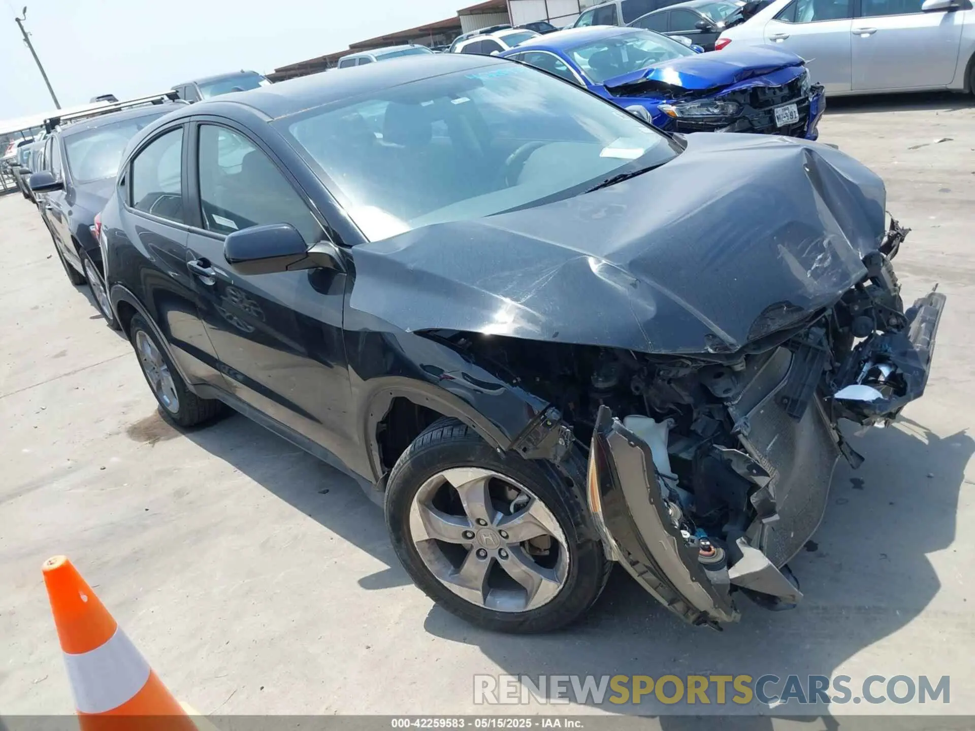 1 Photograph of a damaged car 3CZRU5H34KG713872 HONDA HR-V 2019