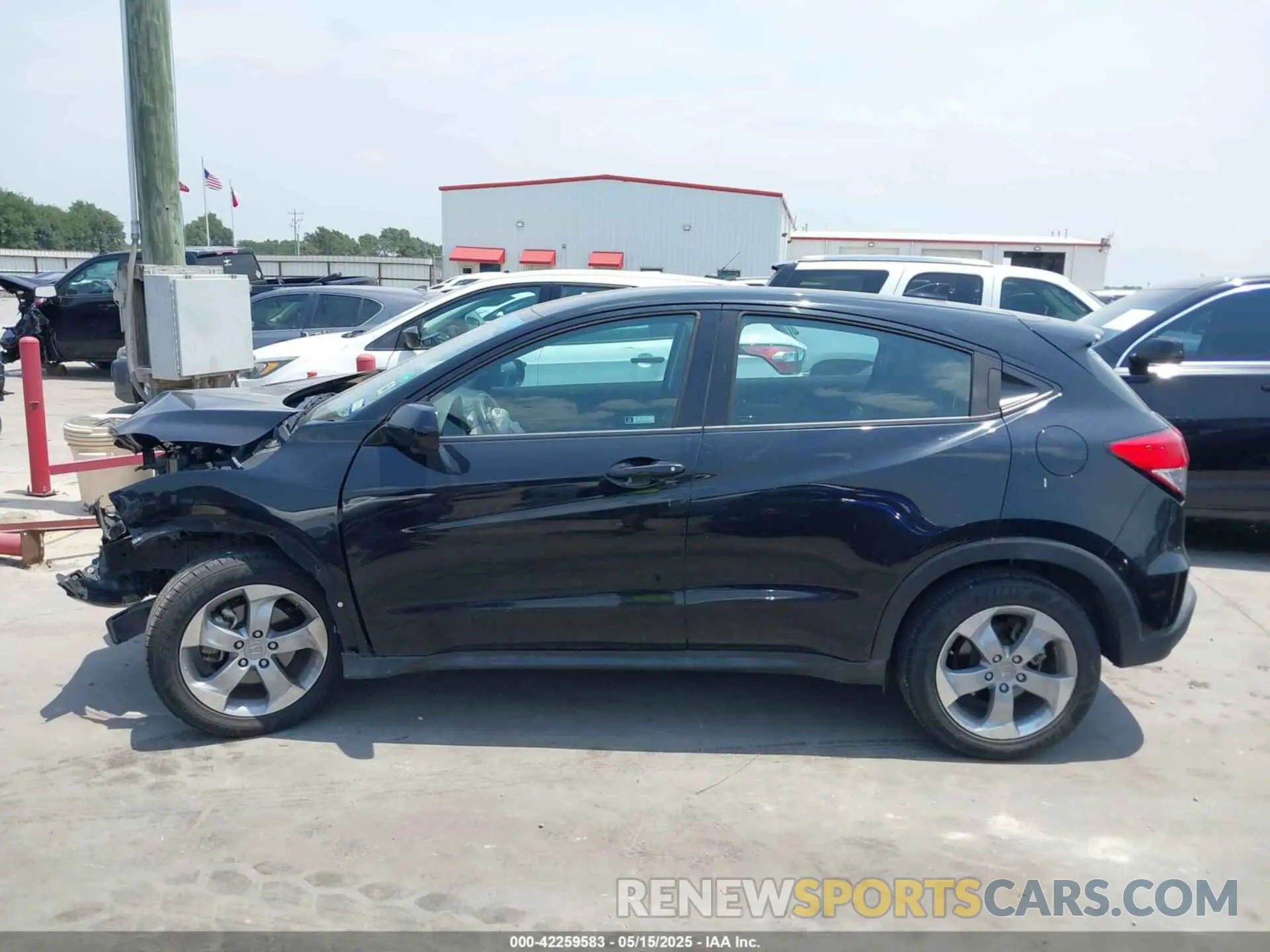 15 Photograph of a damaged car 3CZRU5H34KG713872 HONDA HR-V 2019