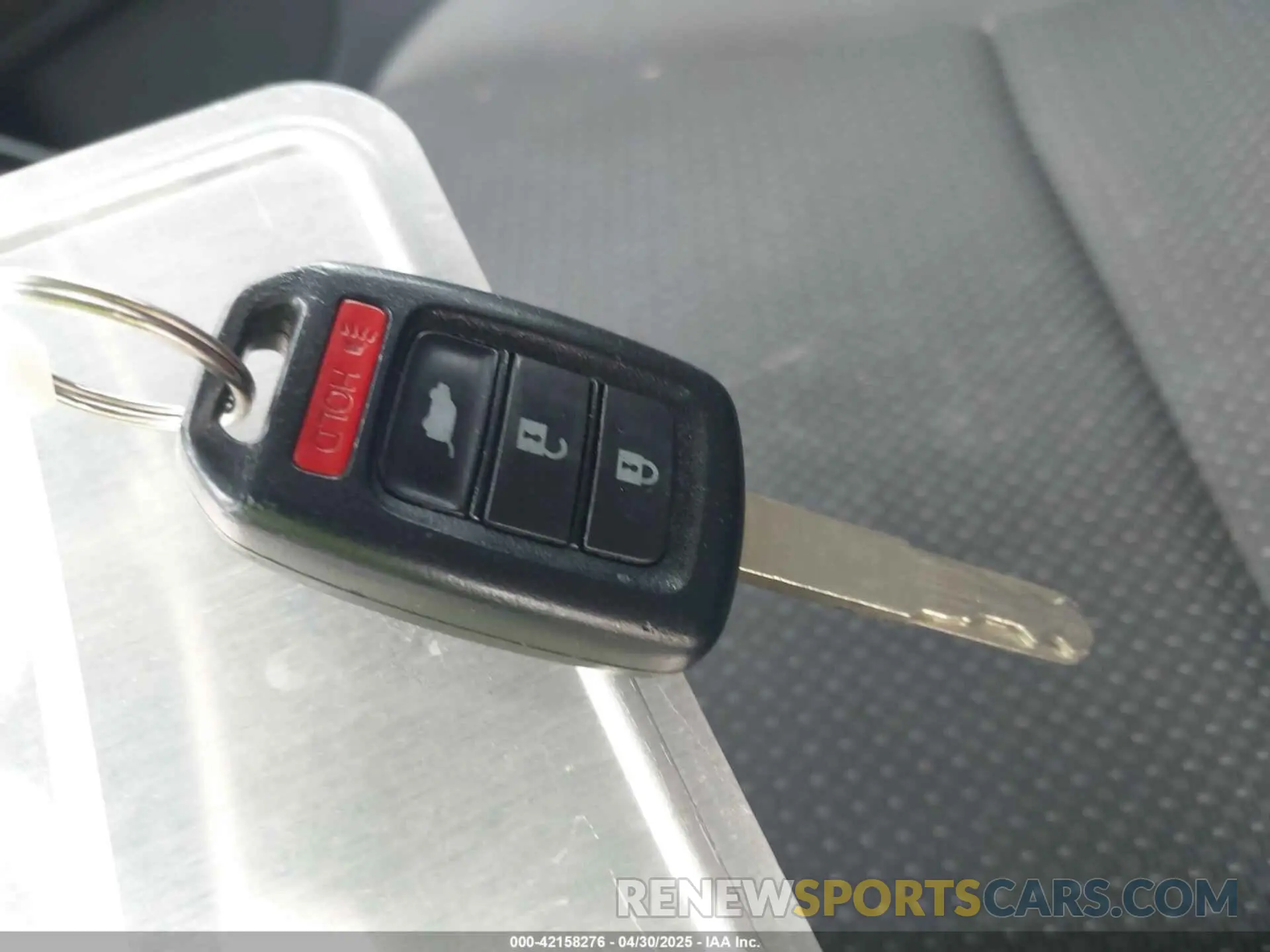11 Photograph of a damaged car 3CZRU5H35KG711998 HONDA HR-V 2019