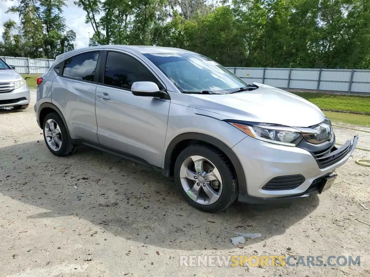 4 Photograph of a damaged car 3CZRU5H36KM719822 HONDA HR-V 2019