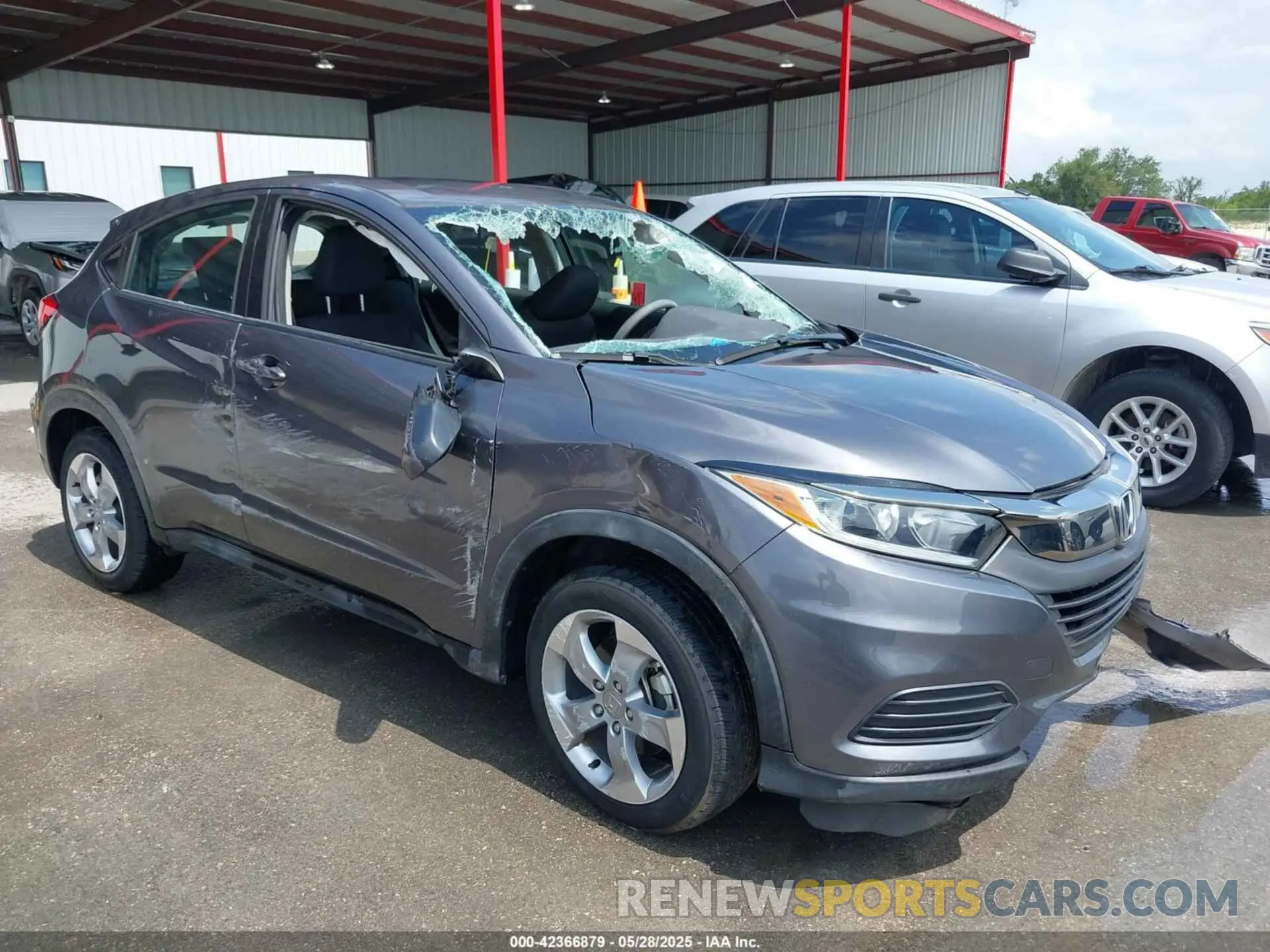 1 Photograph of a damaged car 3CZRU5H37KG706785 HONDA HR-V 2019