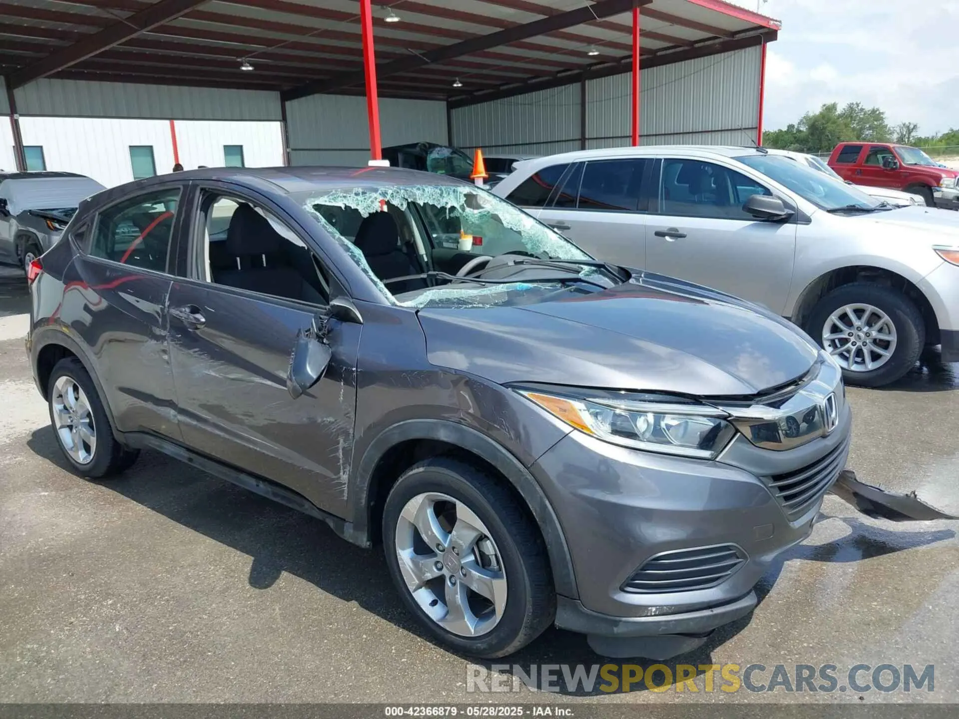 12 Photograph of a damaged car 3CZRU5H37KG706785 HONDA HR-V 2019