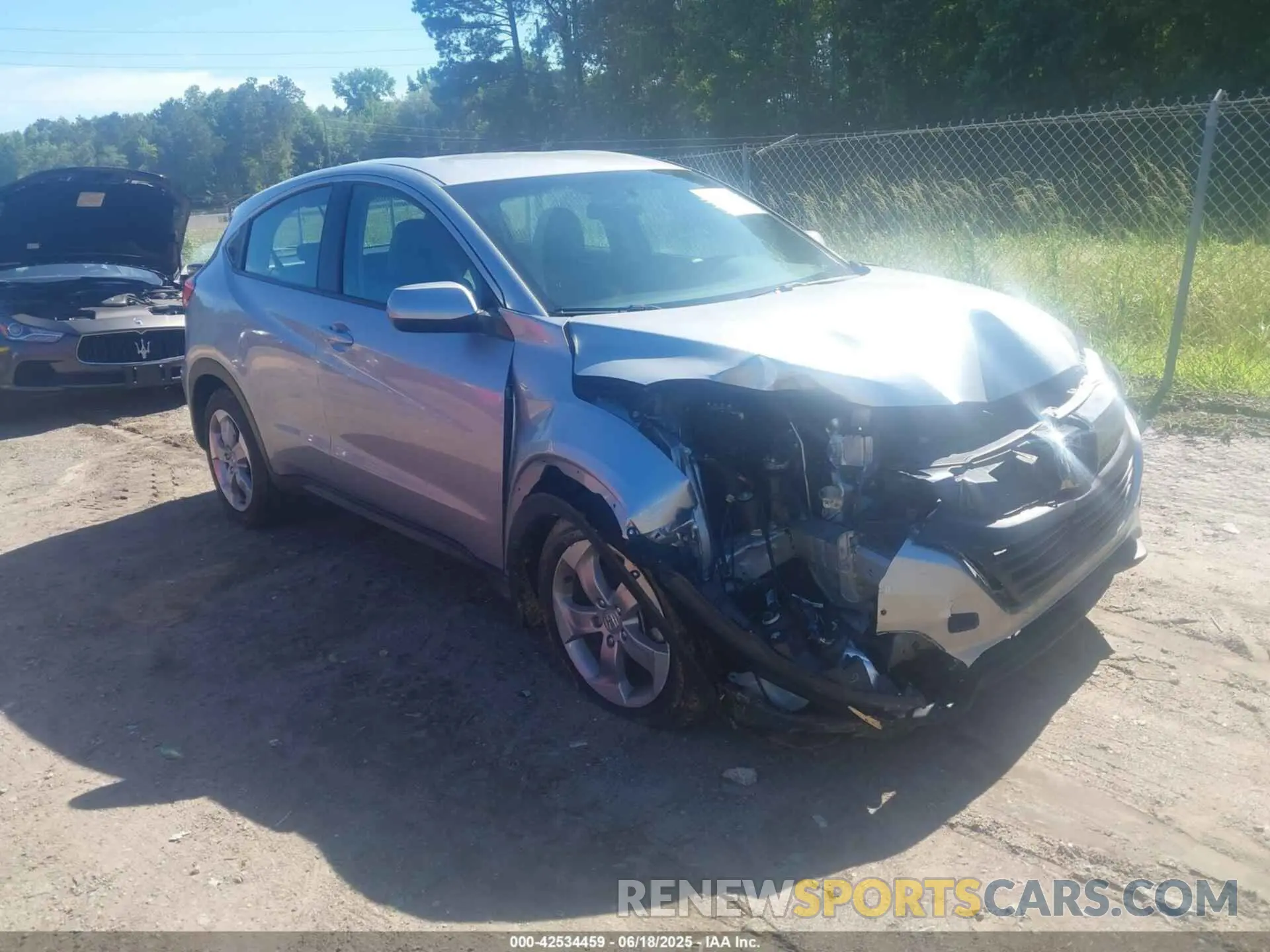 1 Photograph of a damaged car 3CZRU5H37KM719697 HONDA HR-V 2019