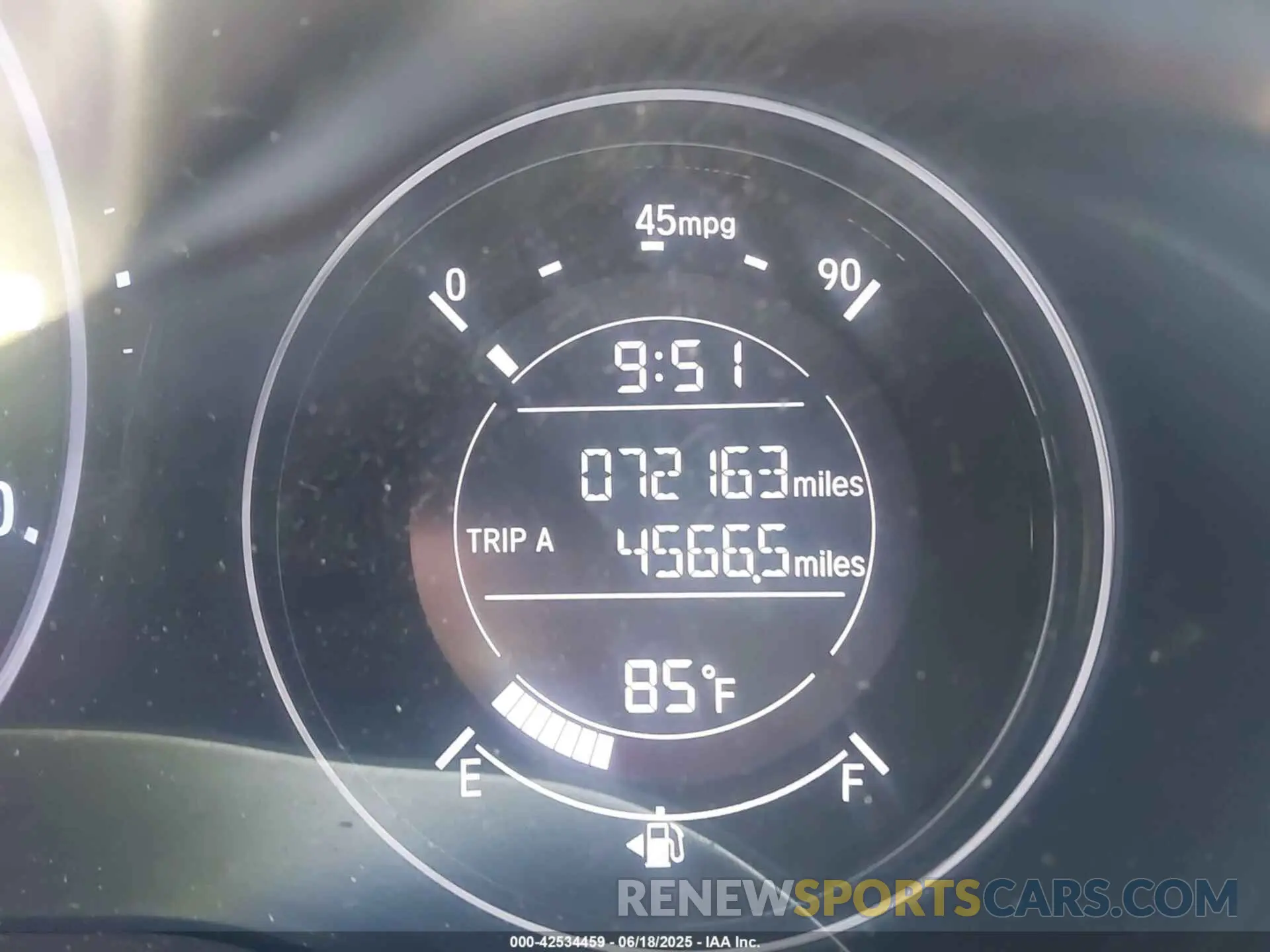 15 Photograph of a damaged car 3CZRU5H37KM719697 HONDA HR-V 2019