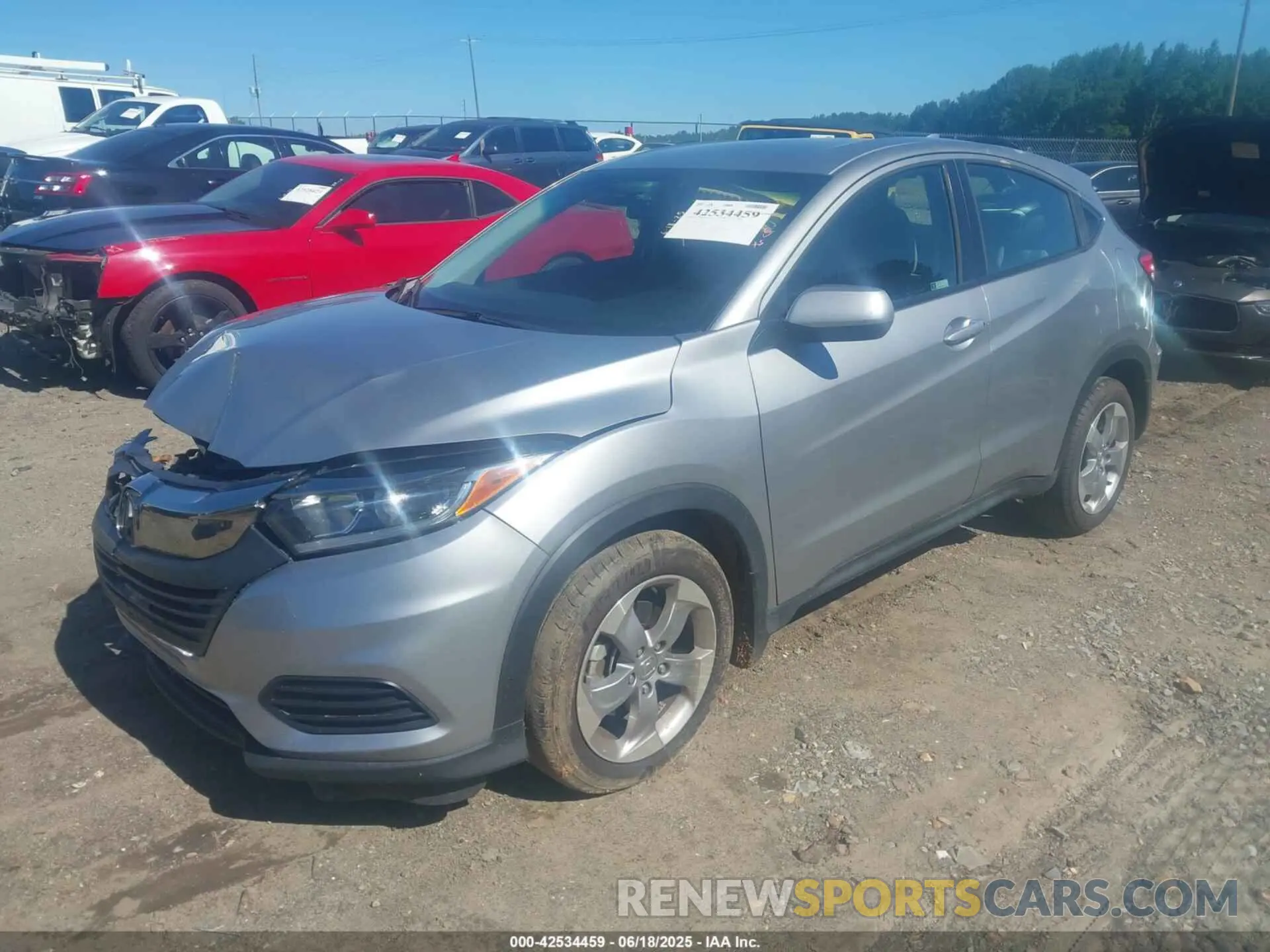 2 Photograph of a damaged car 3CZRU5H37KM719697 HONDA HR-V 2019