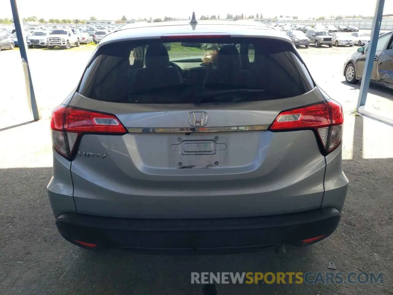 6 Photograph of a damaged car 3CZRU5H38KG714457 HONDA HR-V 2019