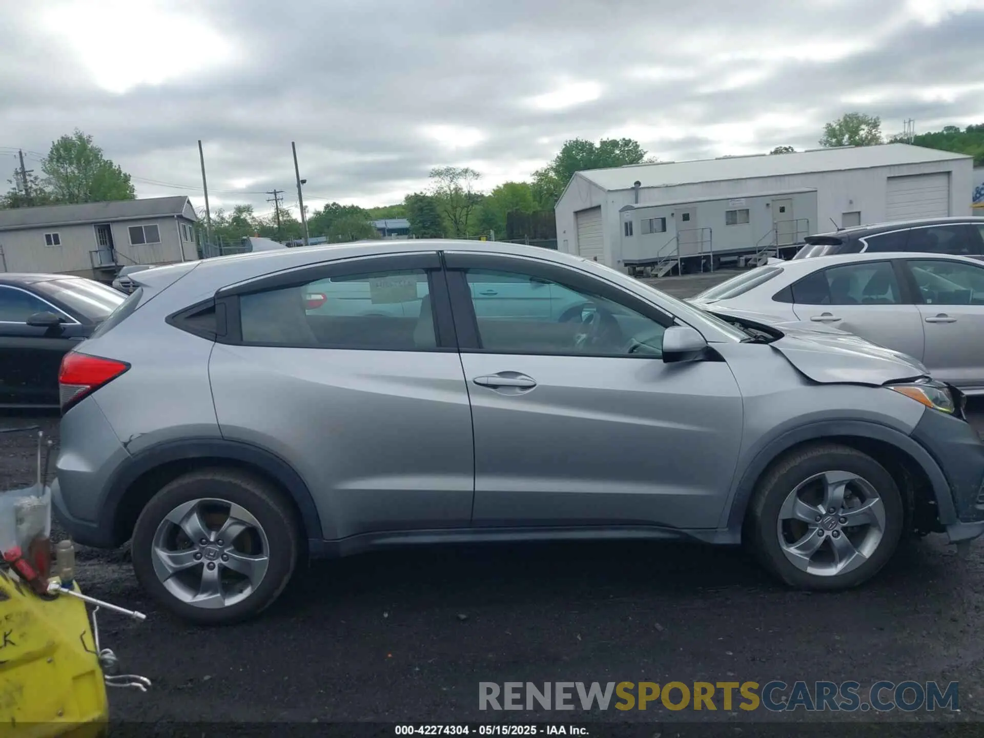 13 Photograph of a damaged car 3CZRU5H39KG703872 HONDA HR-V 2019