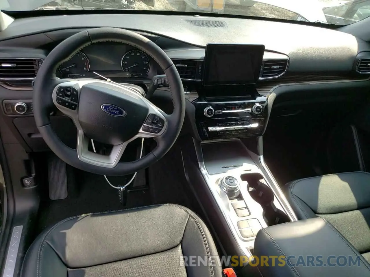 8 Photograph of a damaged car 3CZRU5H39KM724982 HONDA HR-V 2019