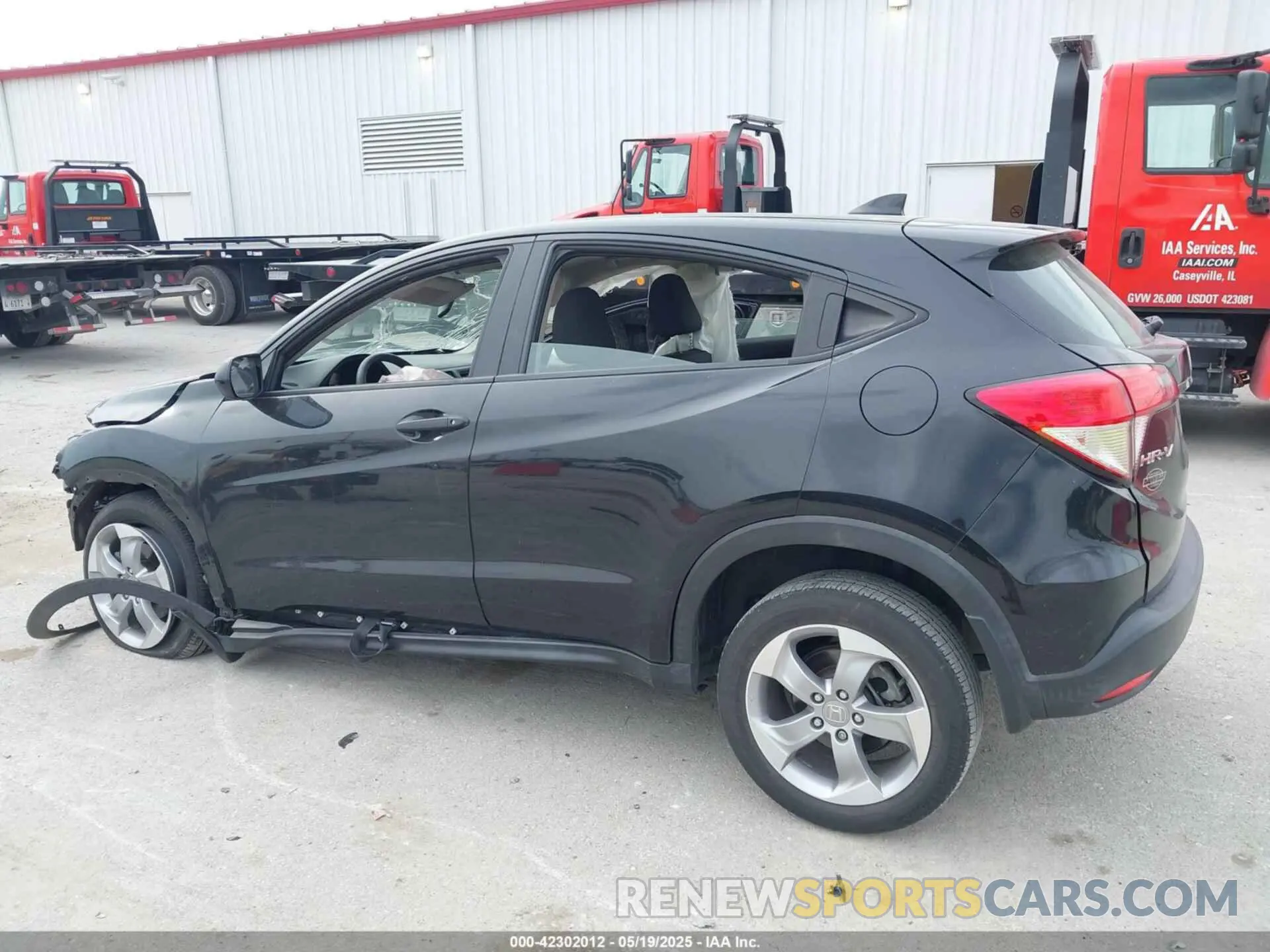 15 Photograph of a damaged car 3CZRU5H3XKM719659 HONDA HR-V 2019