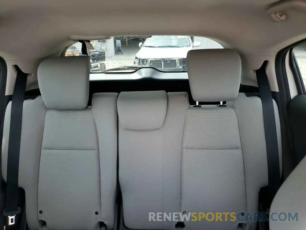 10 Photograph of a damaged car 3CZRU5H3XKM719922 HONDA HR-V 2019