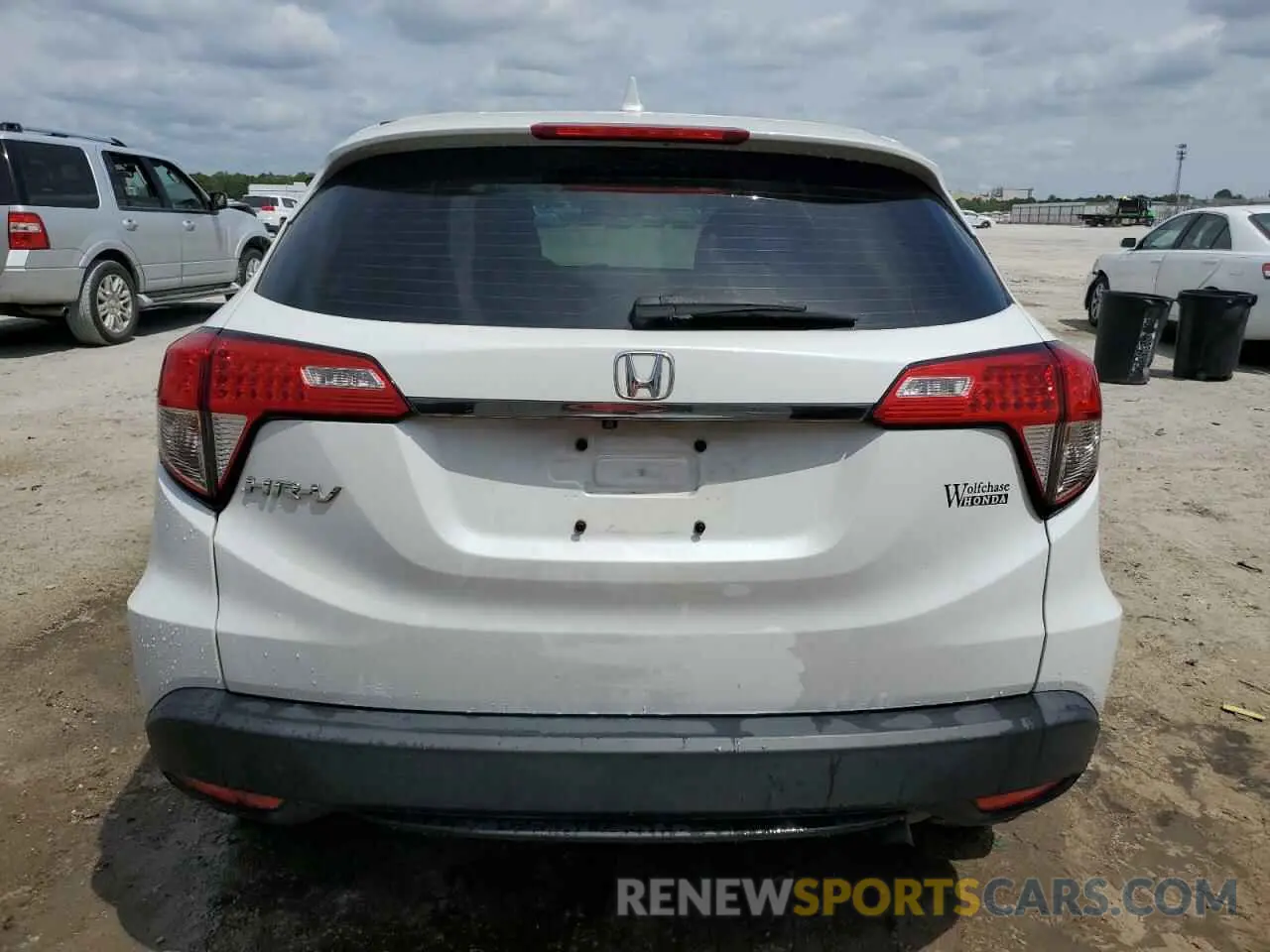 6 Photograph of a damaged car 3CZRU5H3XKM719922 HONDA HR-V 2019