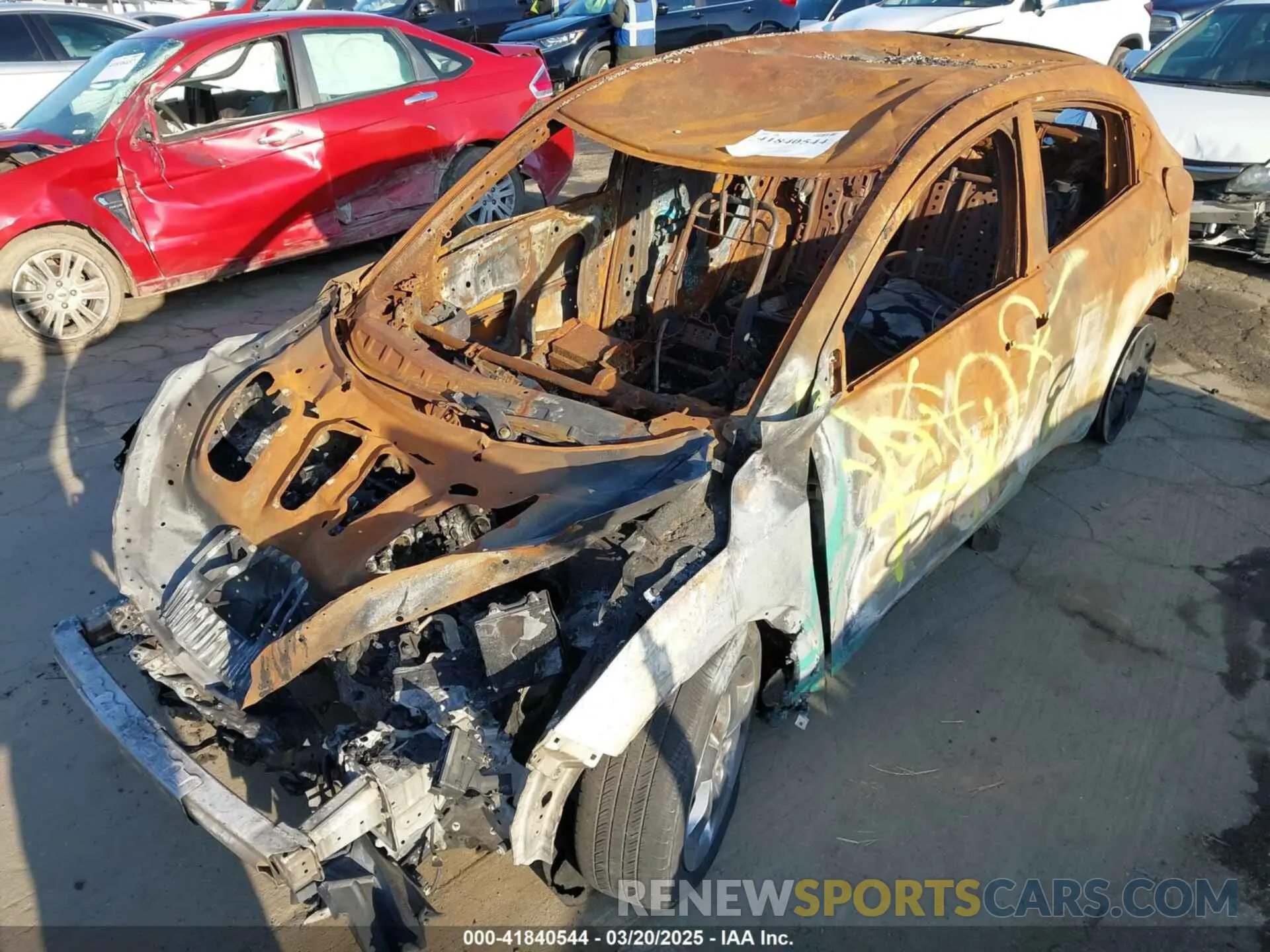 6 Photograph of a damaged car 3CZRU5H3XKM724246 HONDA HR-V 2019