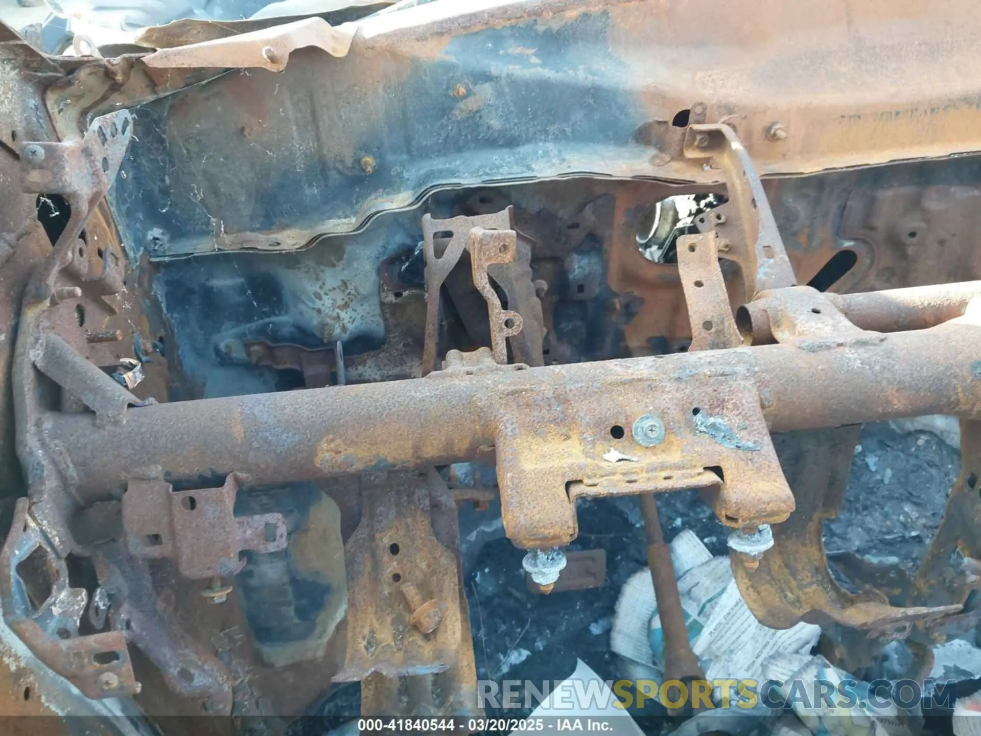 7 Photograph of a damaged car 3CZRU5H3XKM724246 HONDA HR-V 2019