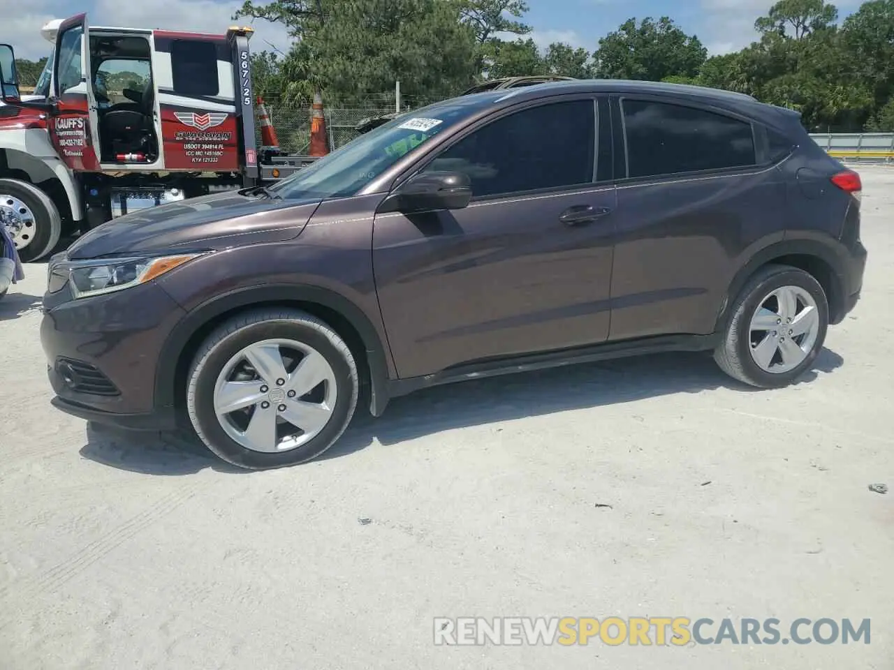 1 Photograph of a damaged car 3CZRU5H50KM707327 HONDA HR-V 2019