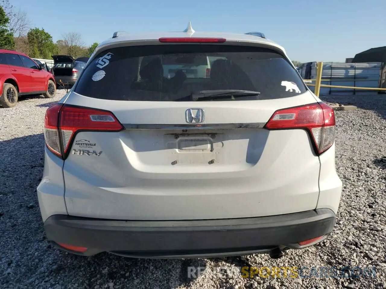 6 Photograph of a damaged car 3CZRU5H51KM714125 HONDA HR-V 2019