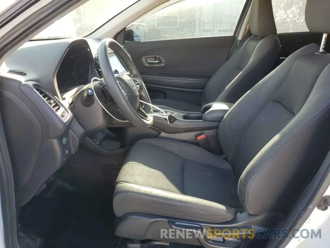 7 Photograph of a damaged car 3CZRU5H51KM714125 HONDA HR-V 2019