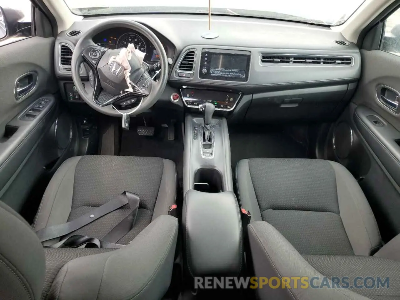8 Photograph of a damaged car 3CZRU5H51KM716702 HONDA HR-V 2019