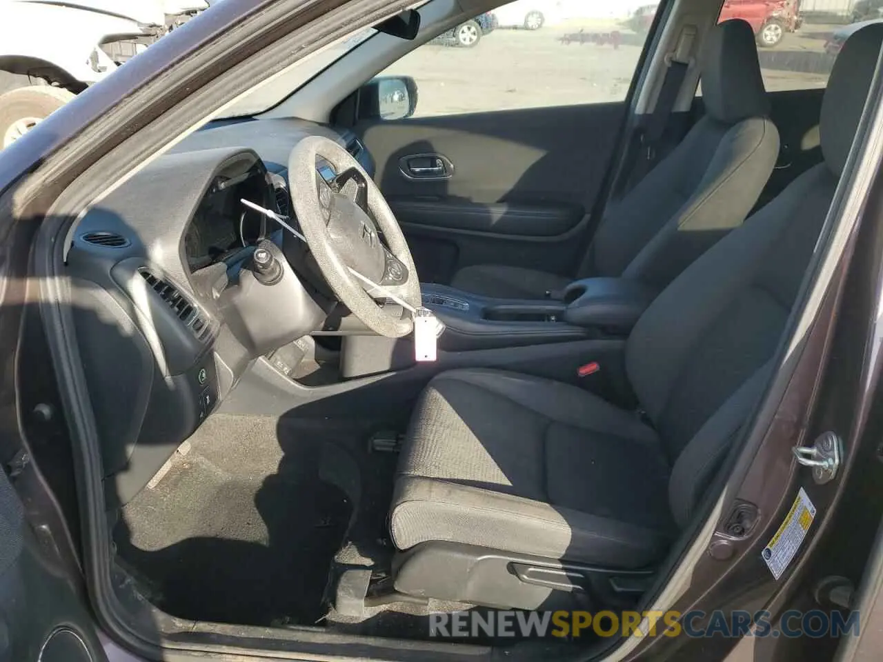 7 Photograph of a damaged car 3CZRU5H51KM716845 HONDA HR-V 2019
