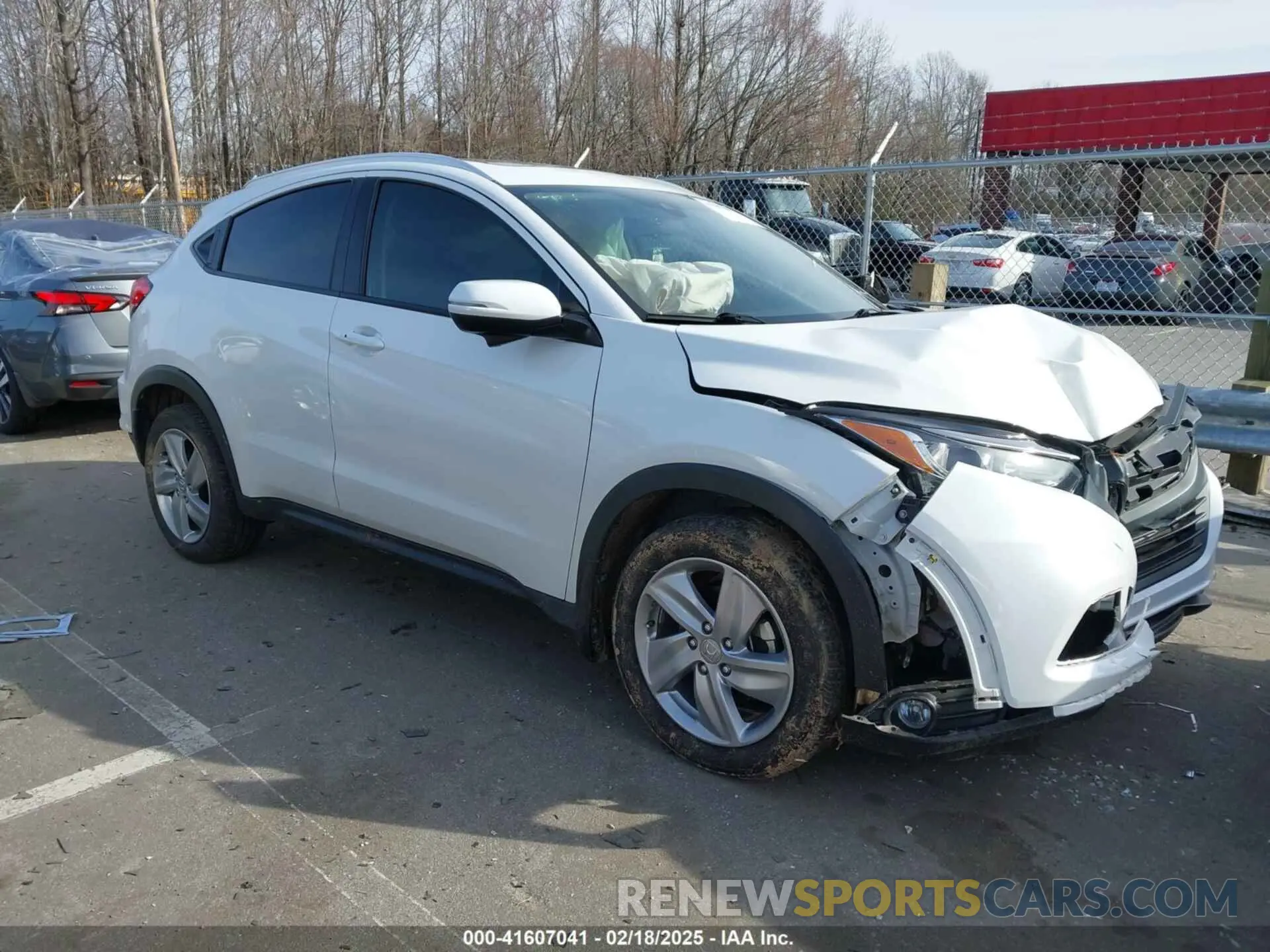 1 Photograph of a damaged car 3CZRU5H51KM726033 HONDA HR-V 2019