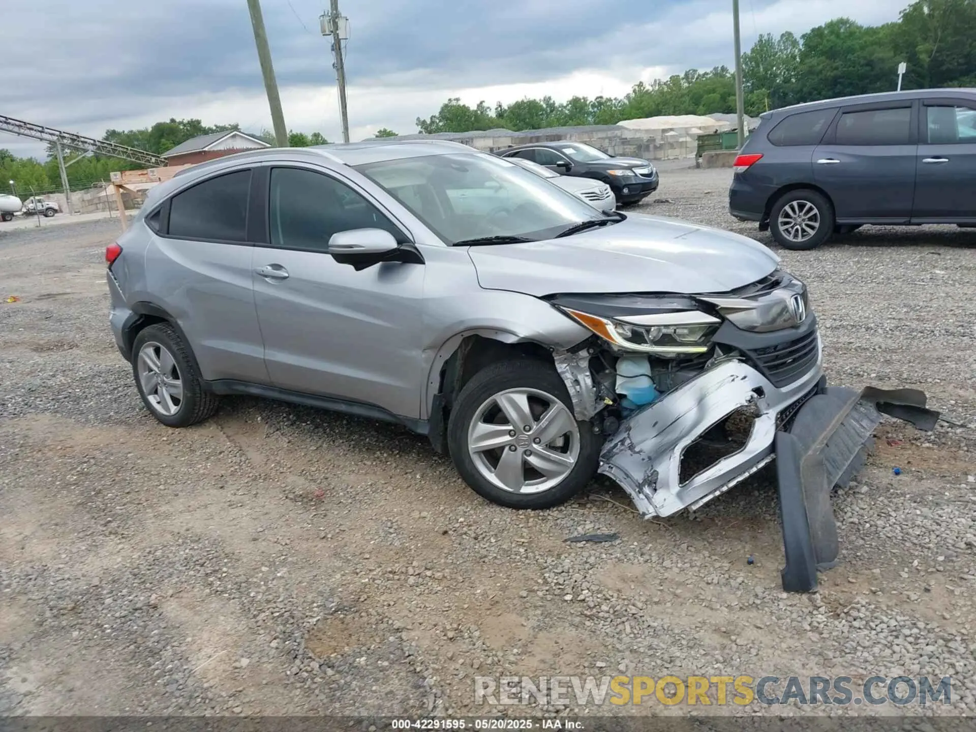 1 Photograph of a damaged car 3CZRU5H52KM707880 HONDA HR-V 2019