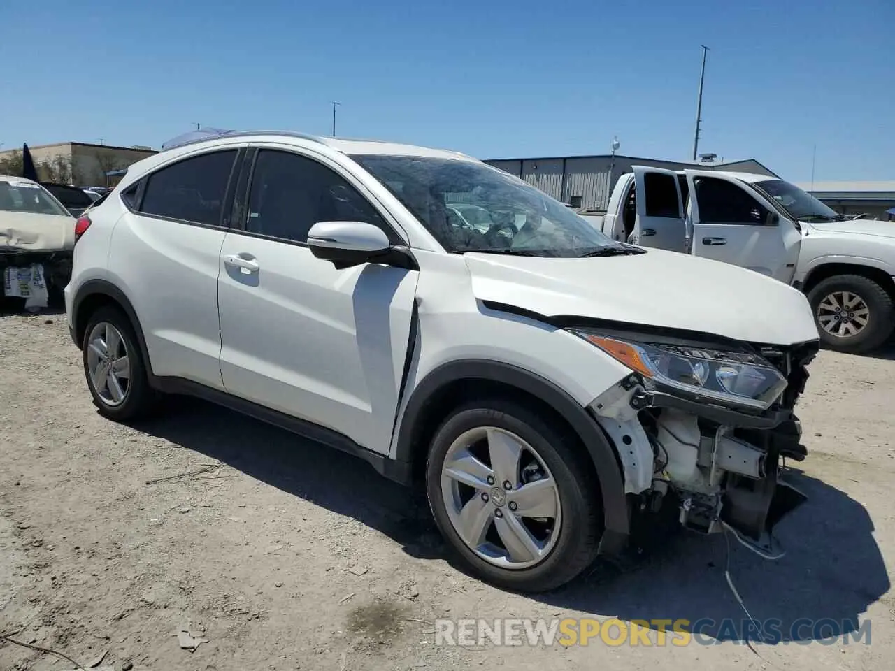4 Photograph of a damaged car 3CZRU5H53KM714790 HONDA HR-V 2019
