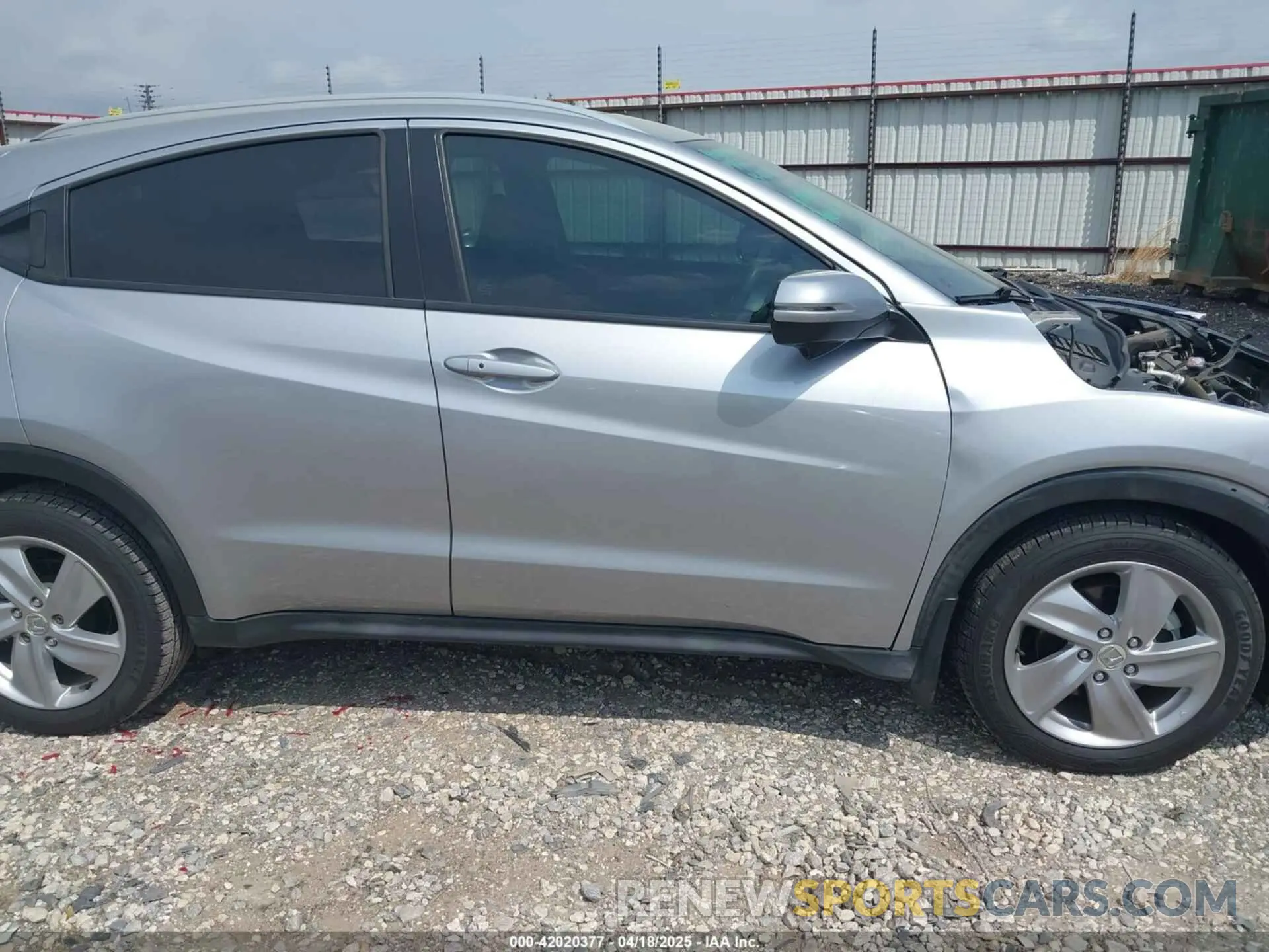 14 Photograph of a damaged car 3CZRU5H53KM718483 HONDA HR-V 2019