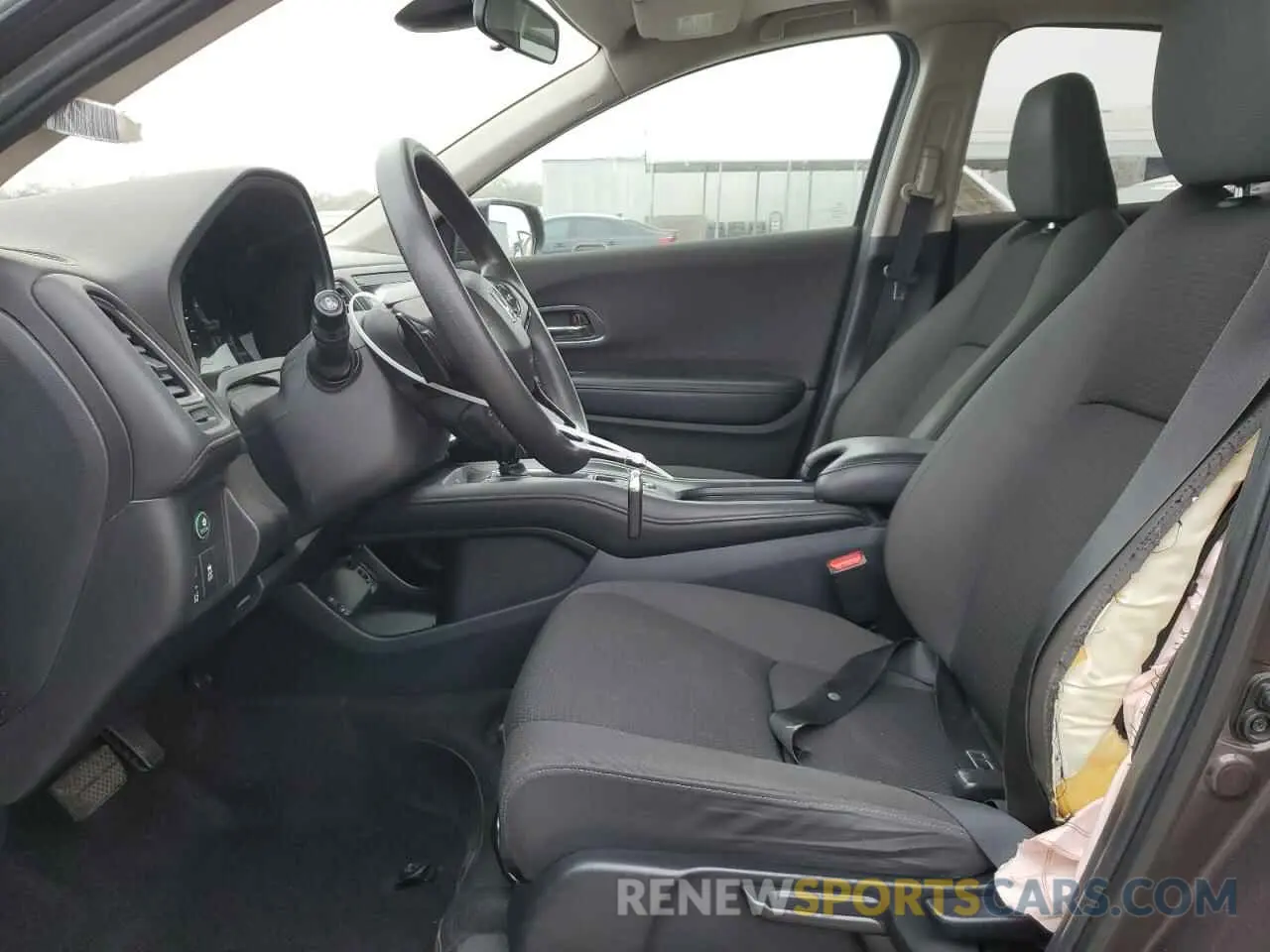 7 Photograph of a damaged car 3CZRU5H53KM722520 HONDA HR-V 2019