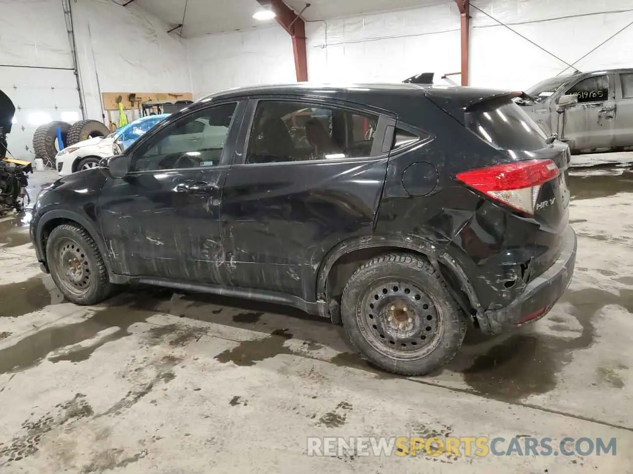2 Photograph of a damaged car 3CZRU5H53KM724722 HONDA HR-V 2019